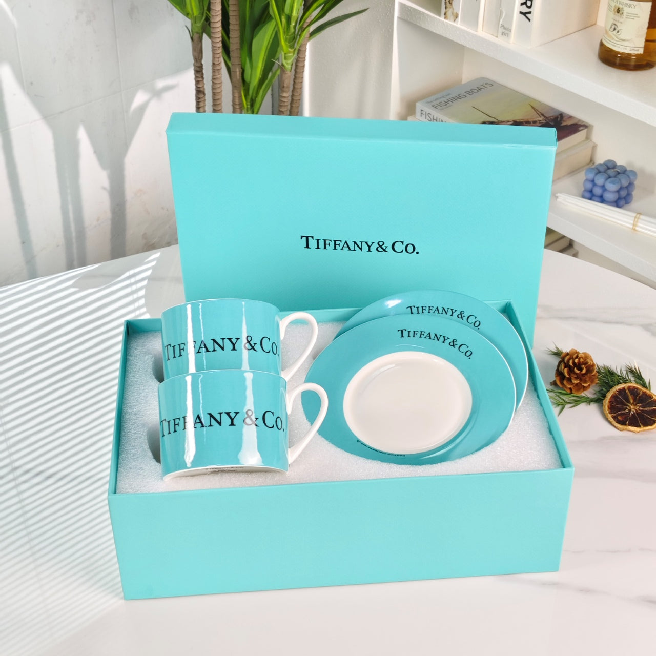 TIFFANY ENGLISH TEA CUP SET