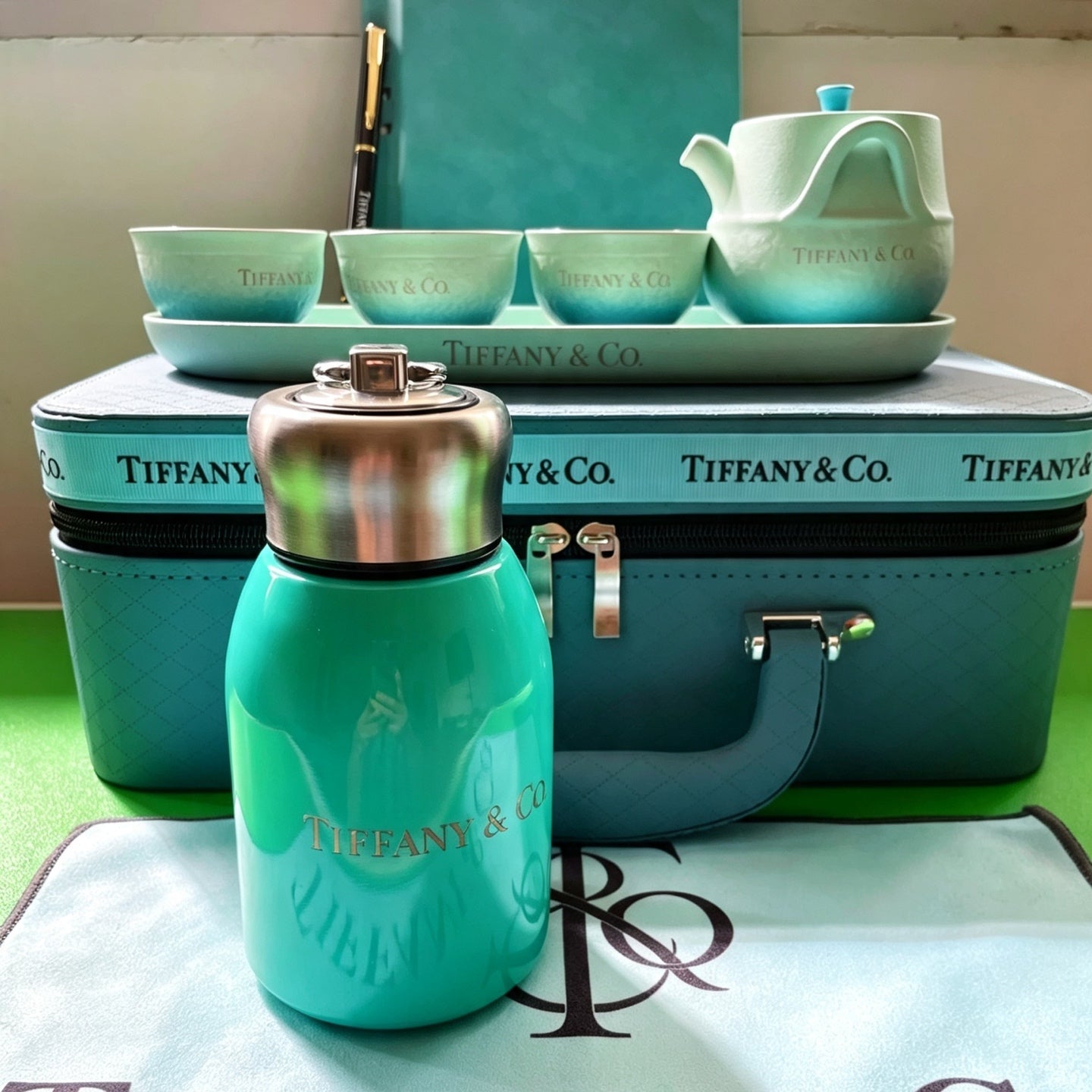 TIFFANY TEA SET 2.0