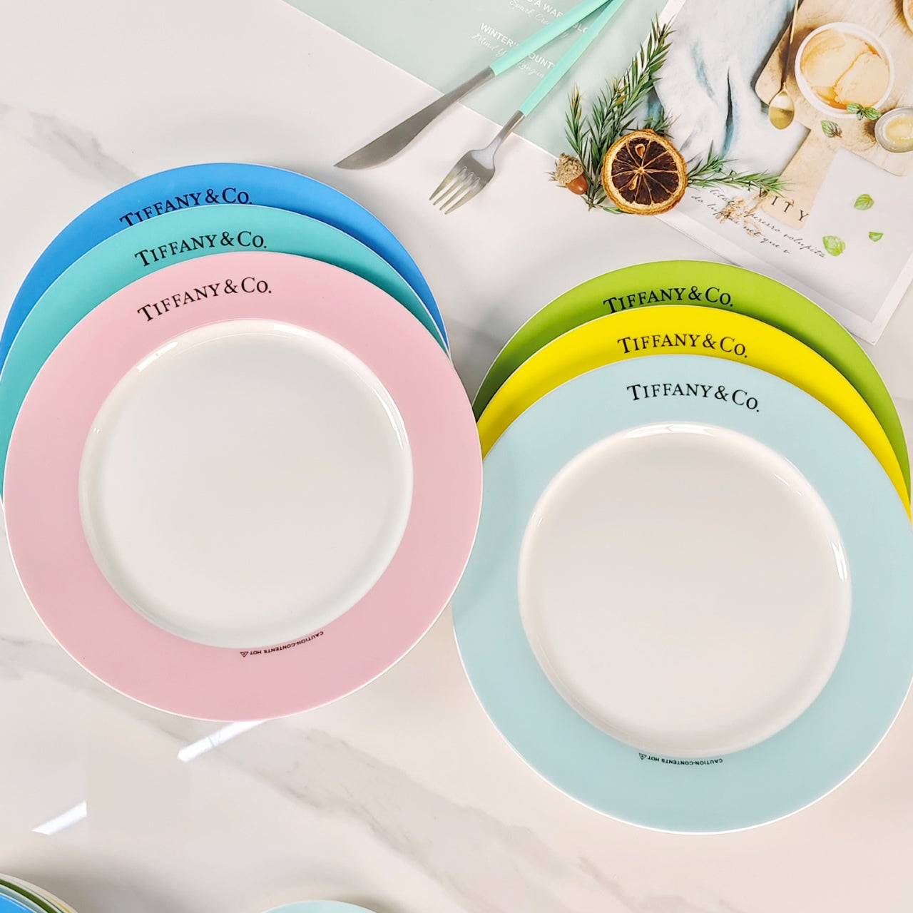 TIFFANY PLATES SET