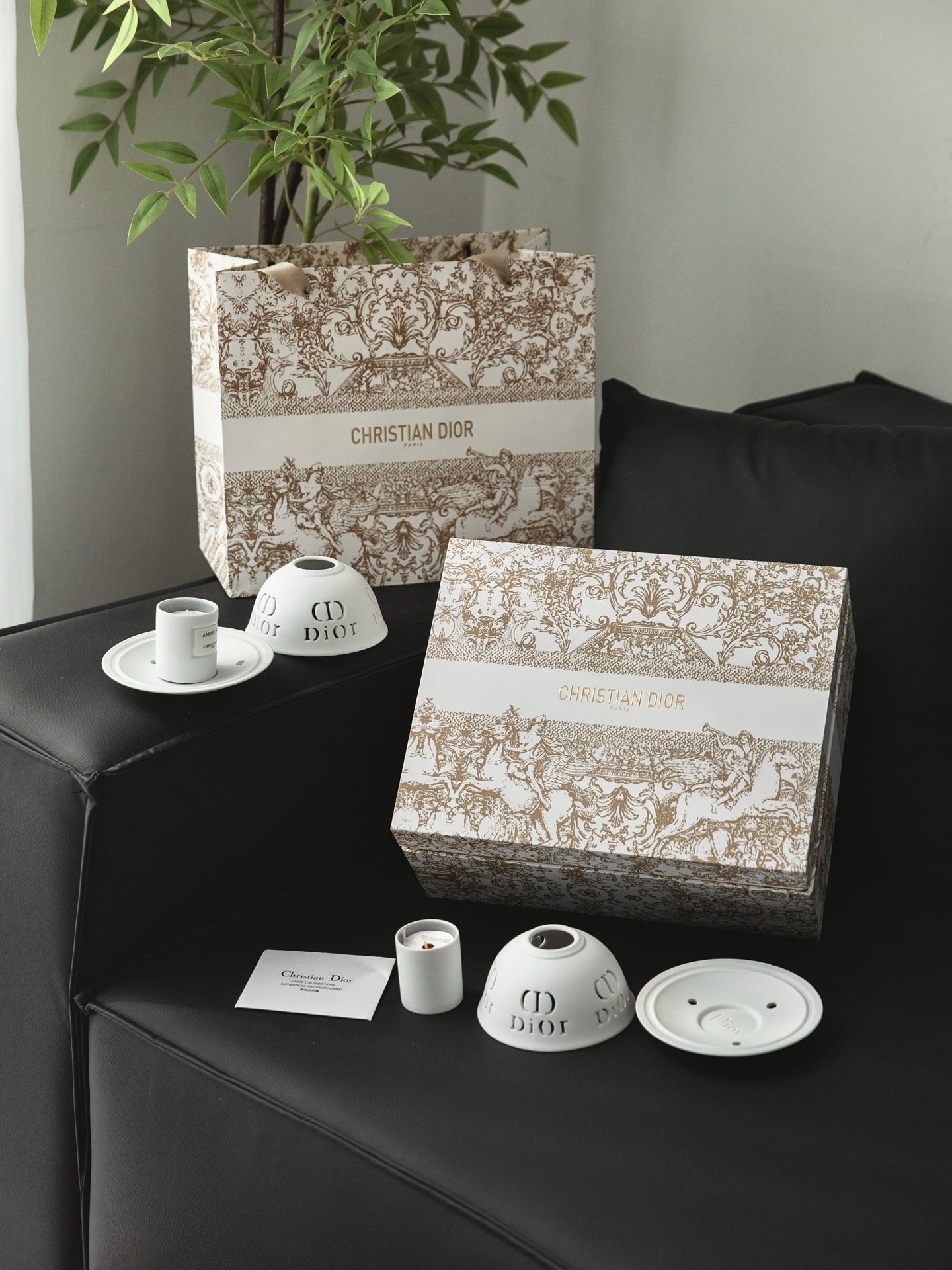 CHRISTIAN SCENTED CANDLES SET 2.0