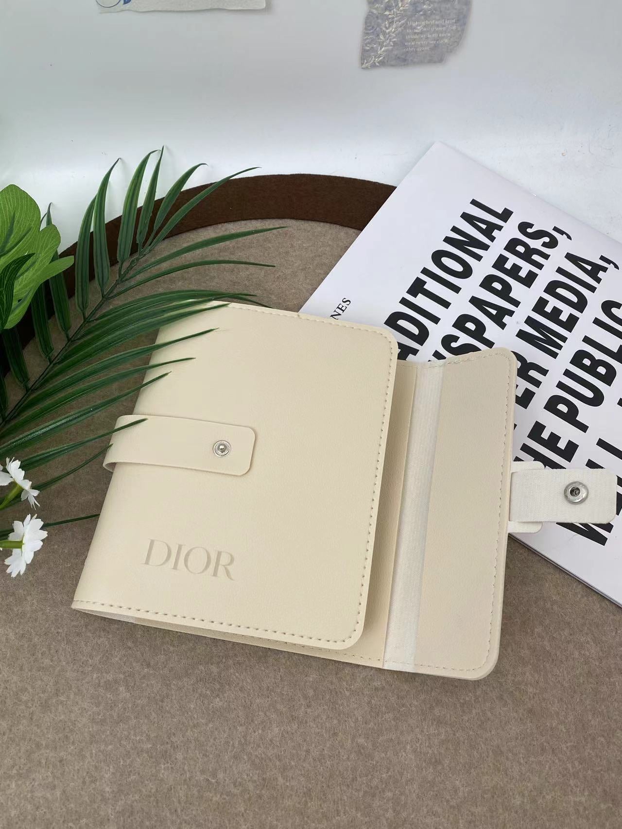 CHRISTIAN EARRING TRAVEL POUCH