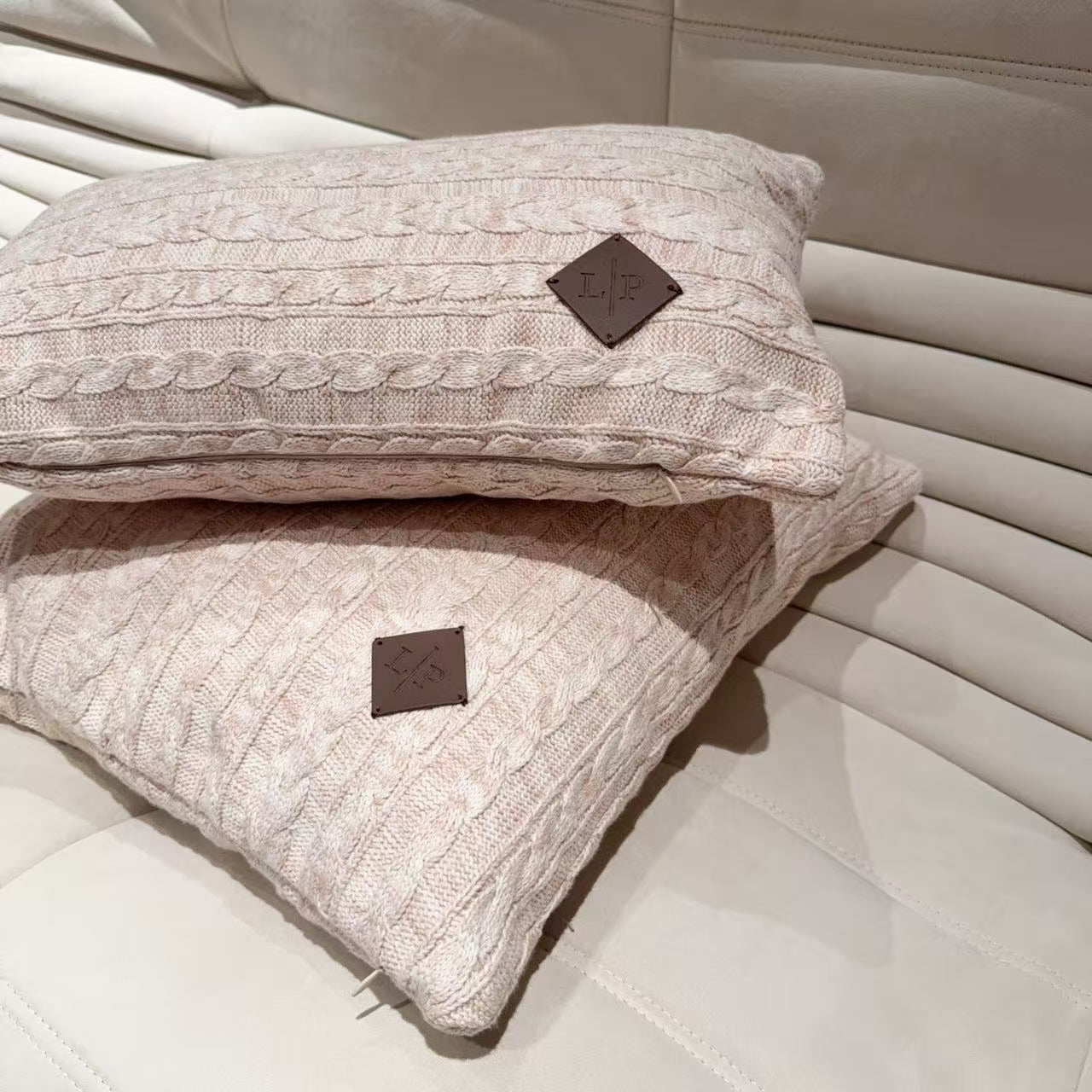 LORO PIANA KNITTED PILLOW SET (LIGHT PINK)