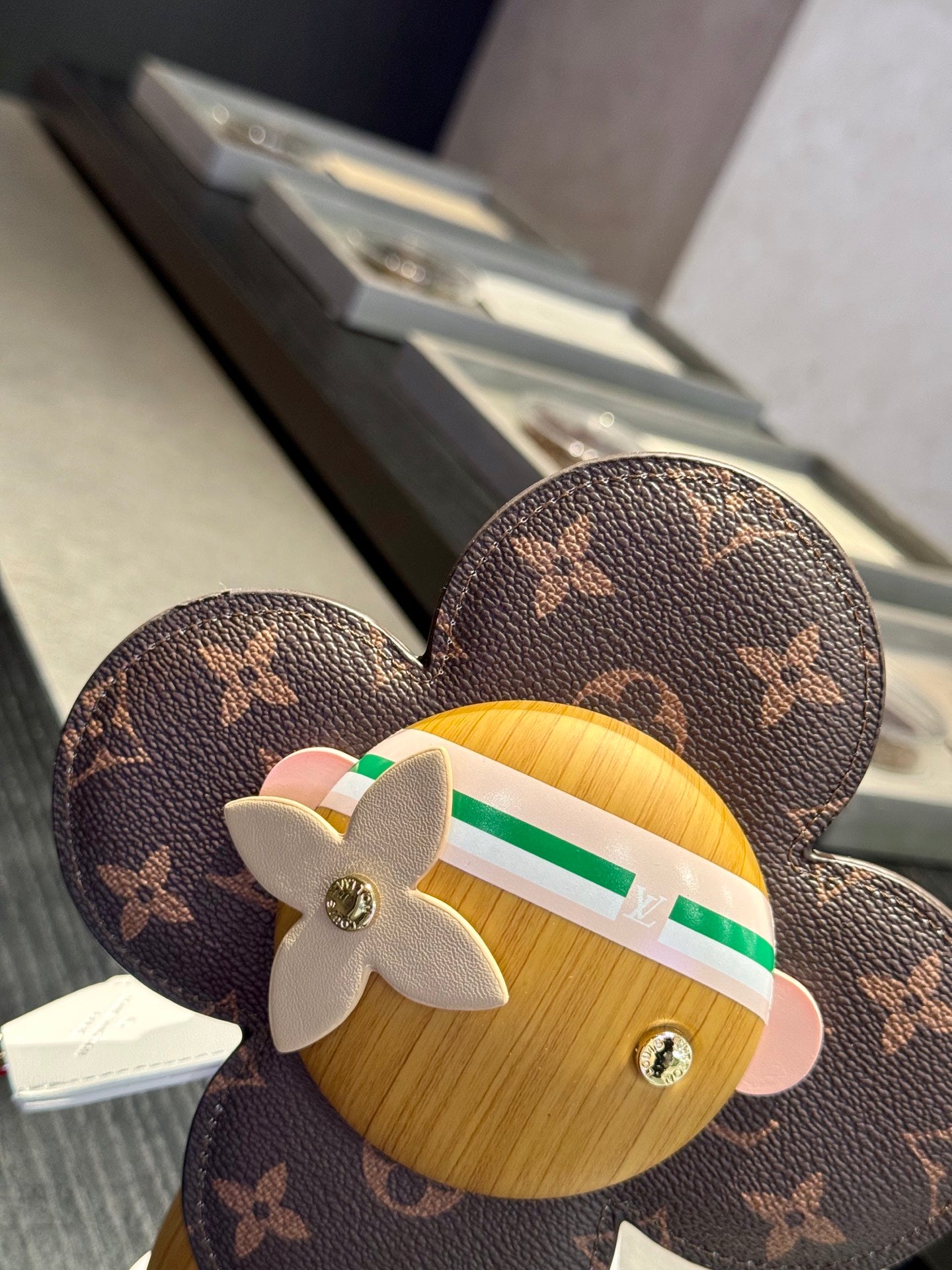CUSTOM VIVIENNE SCENTED FIGURINE (BROWN TENNIS)