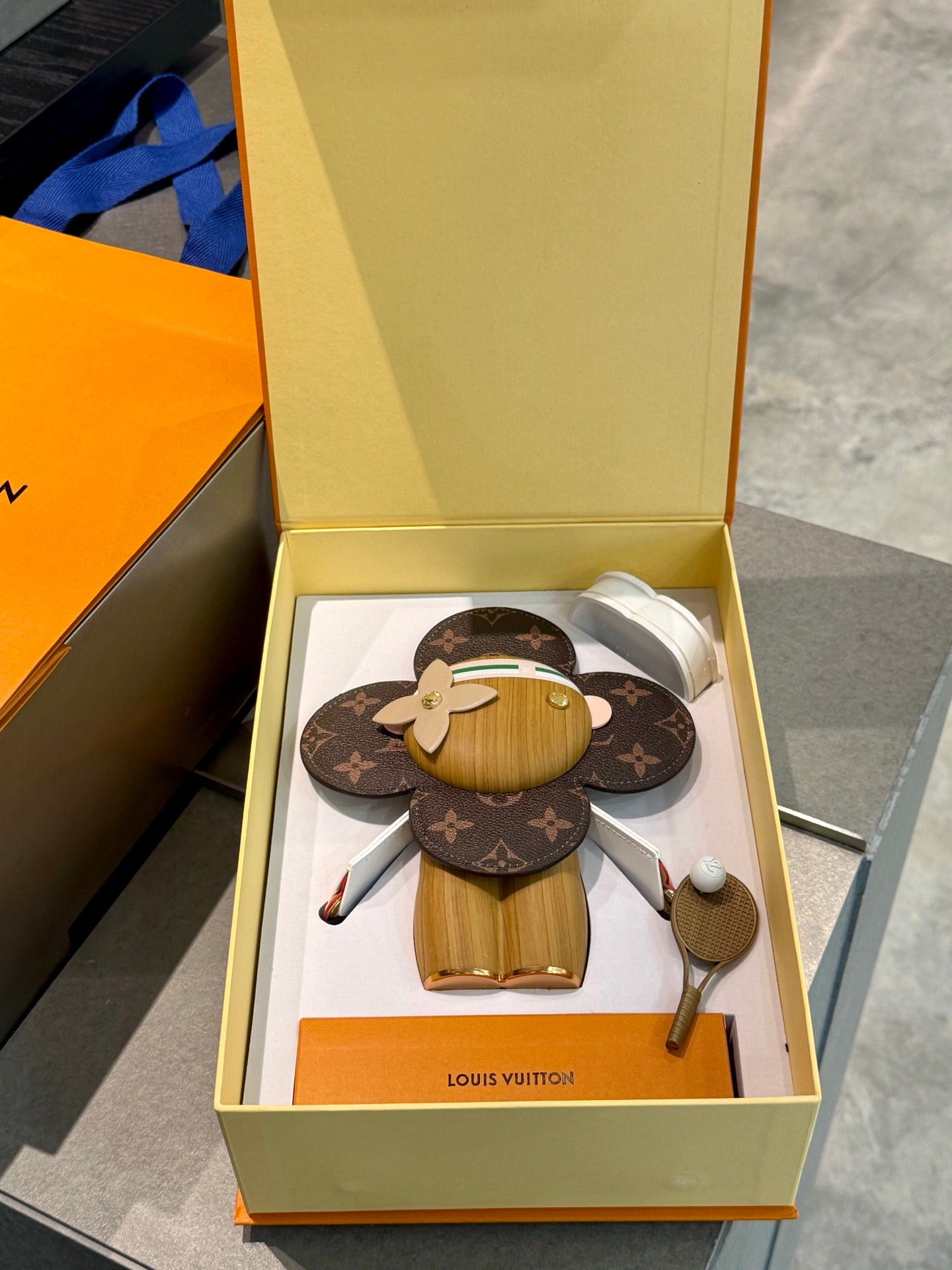 CUSTOM VIVIENNE SCENTED FIGURINE (BROWN TENNIS)