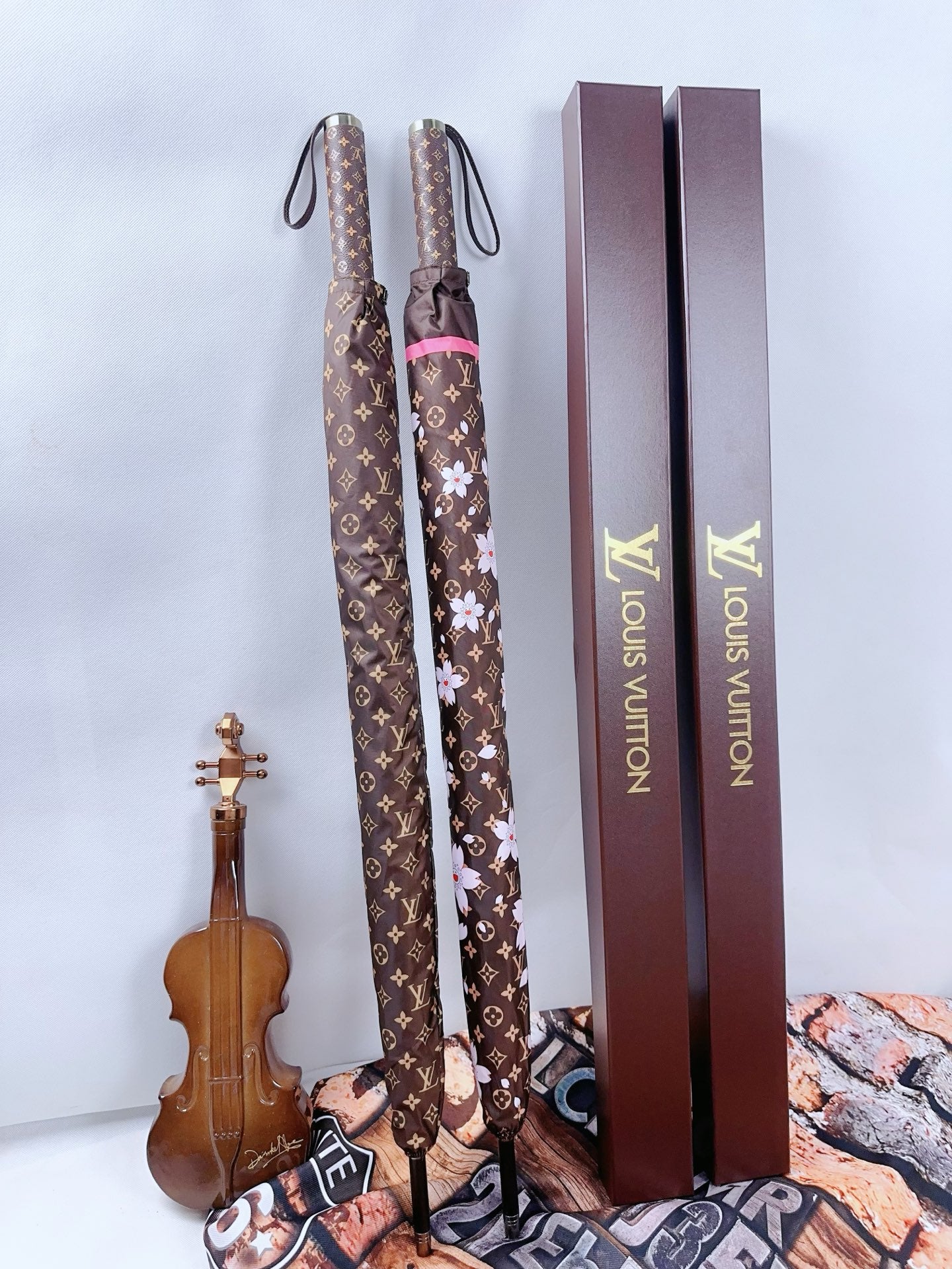 CUSTOM LV UMBRELLA (MURAKAMI)