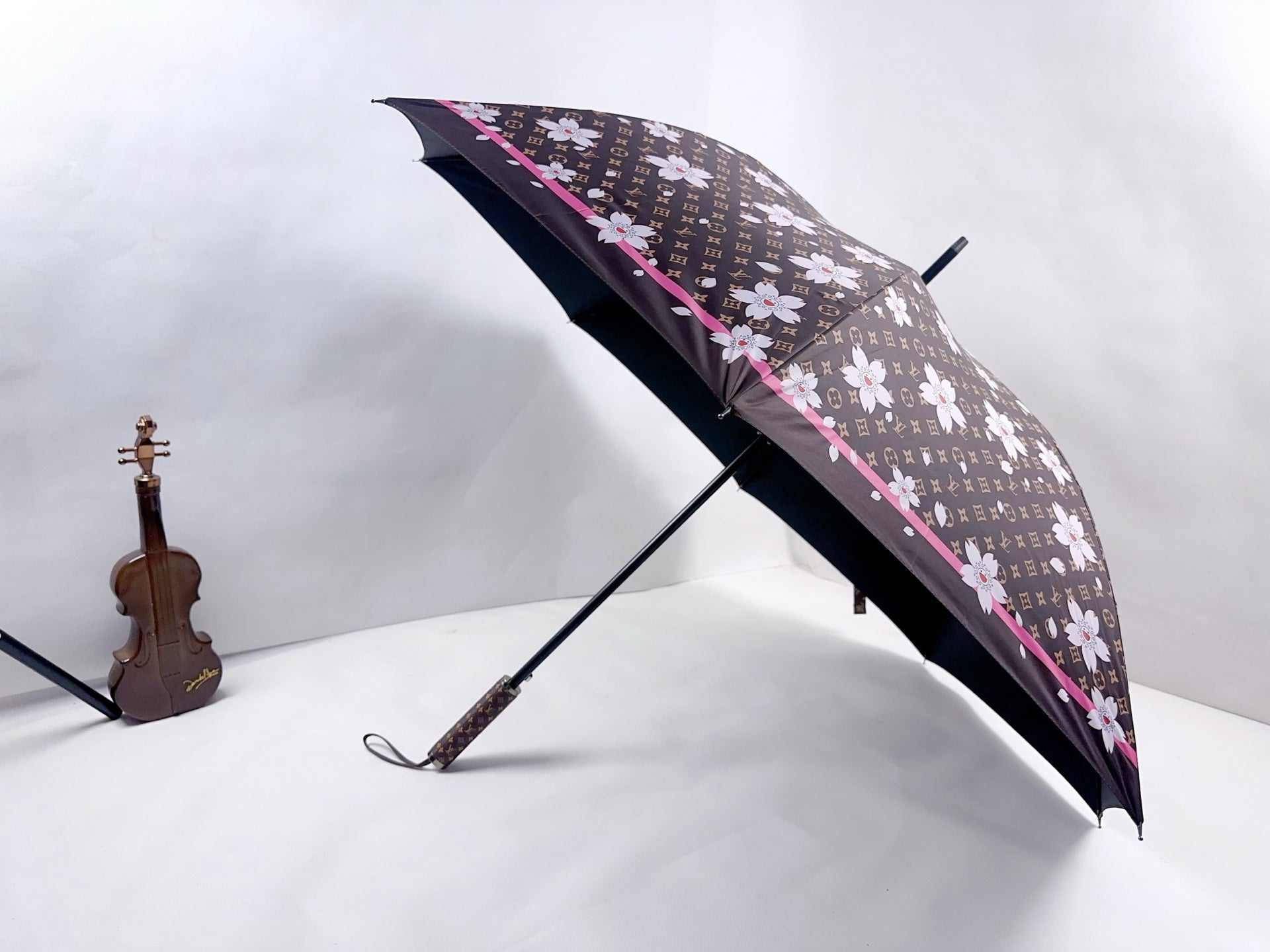 CUSTOM LV UMBRELLA (MURAKAMI)