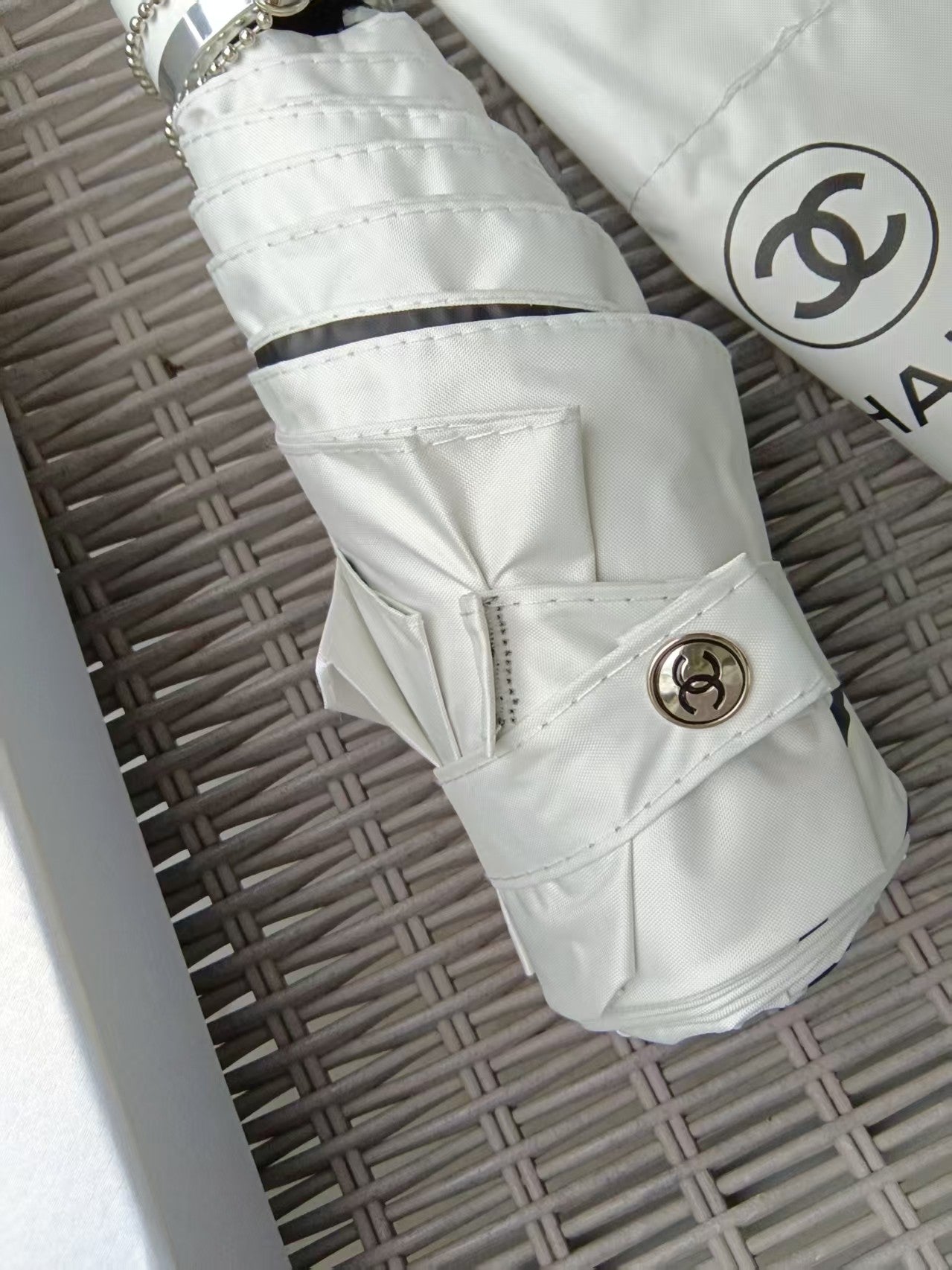 COCO RETRACTABLE UMBRELLA (WHITE)