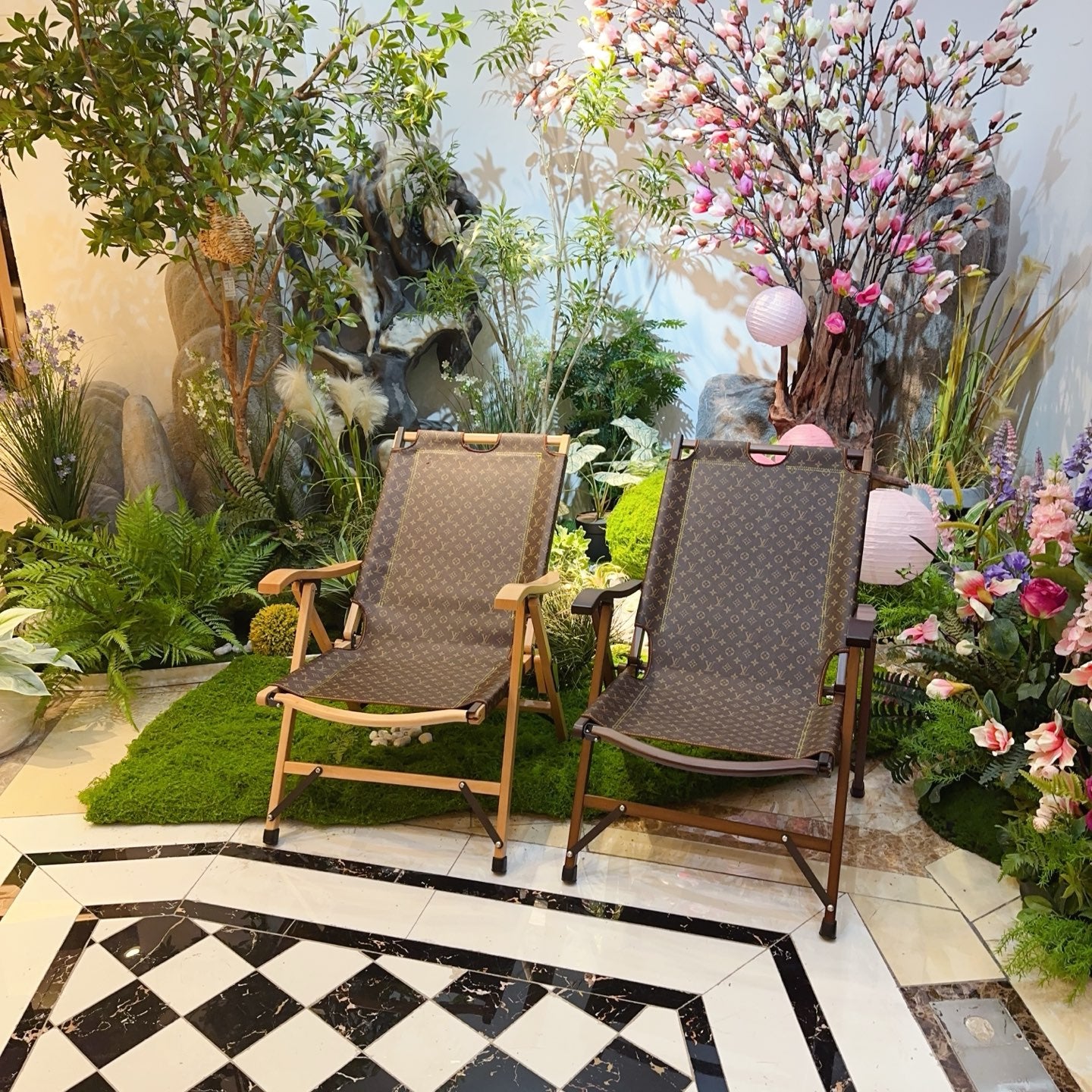 CUSTOM LV FOLDING CHAIR 2.0