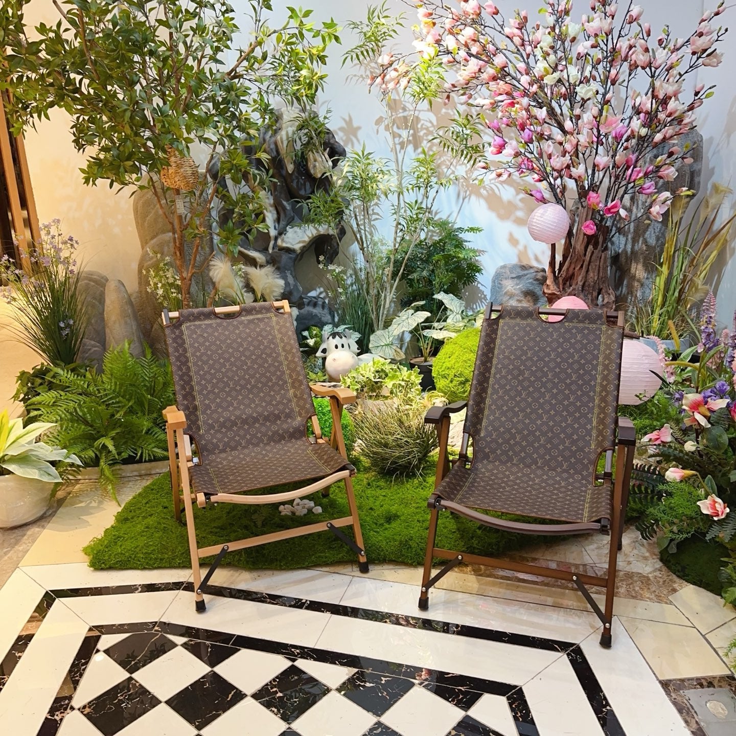 CUSTOM LV FOLDING CHAIR 2.0