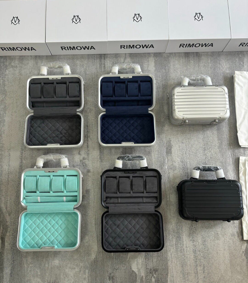 RIMOWA BLACK TRAVEL WATCH CASE
