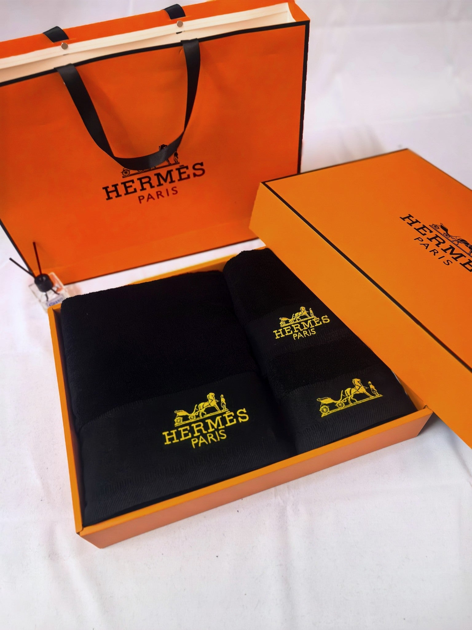 HERMES BATH TOWEL SET