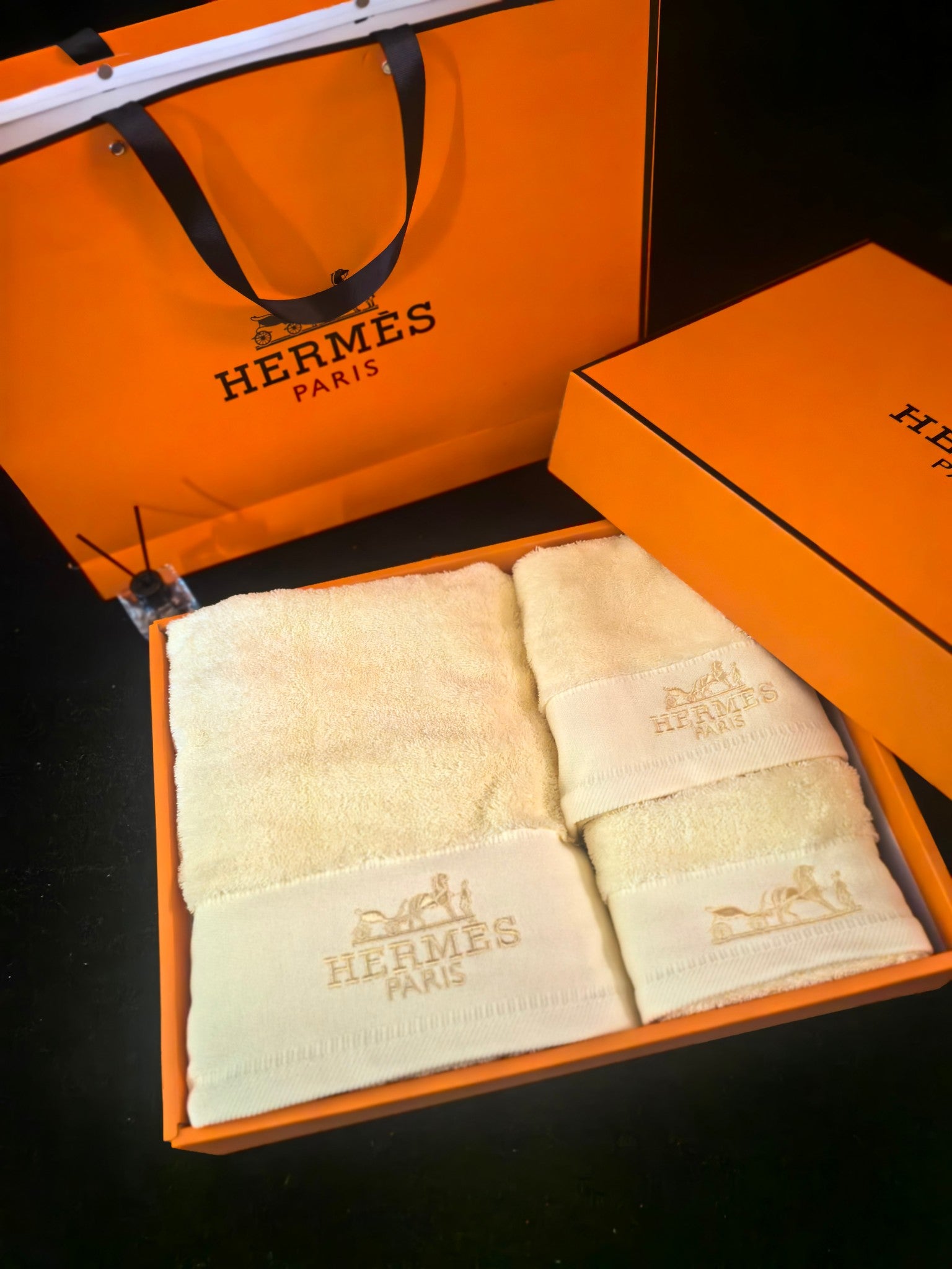 HERMES BATH TOWEL SET