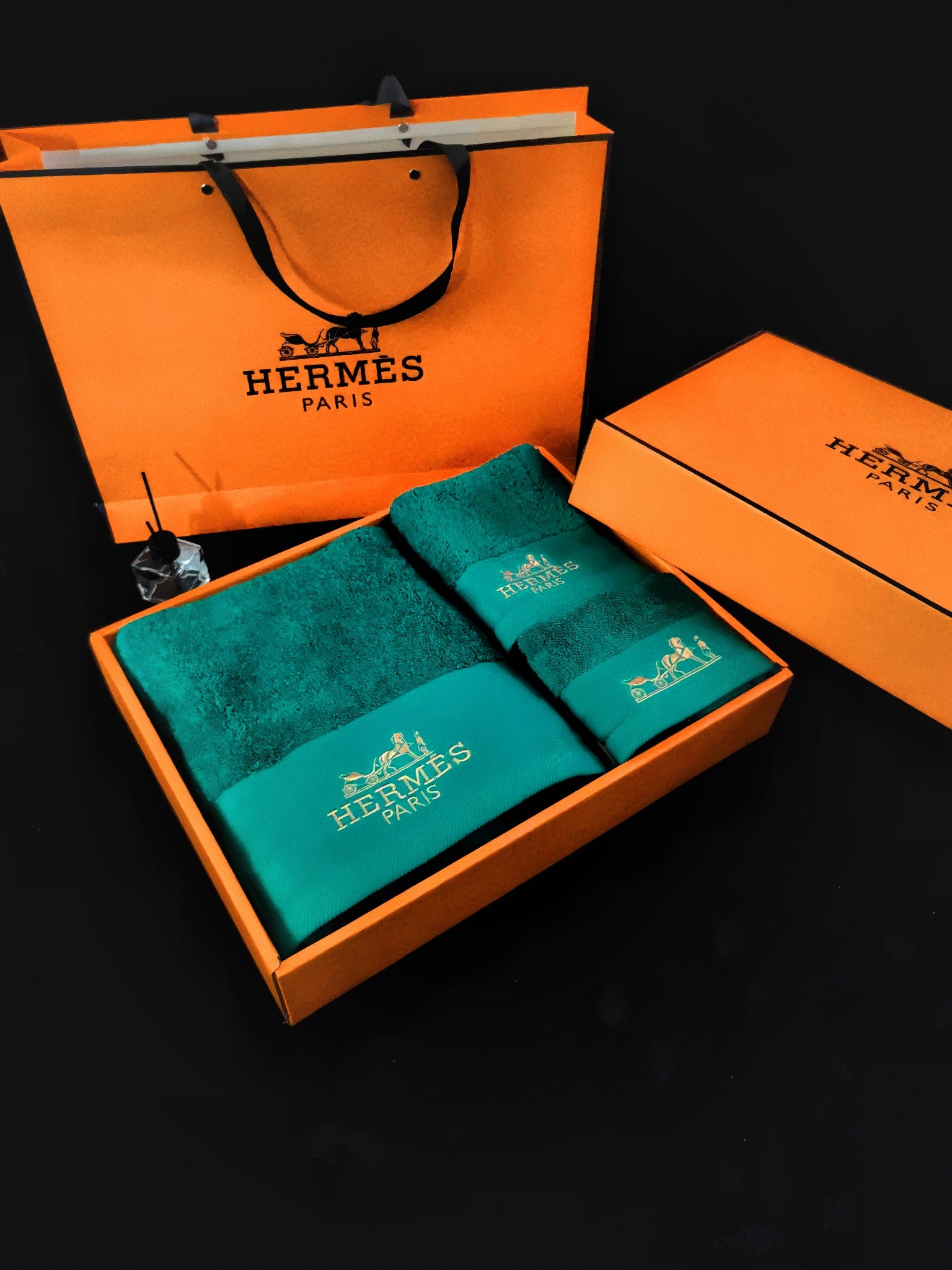 HERMES BATH TOWEL SET