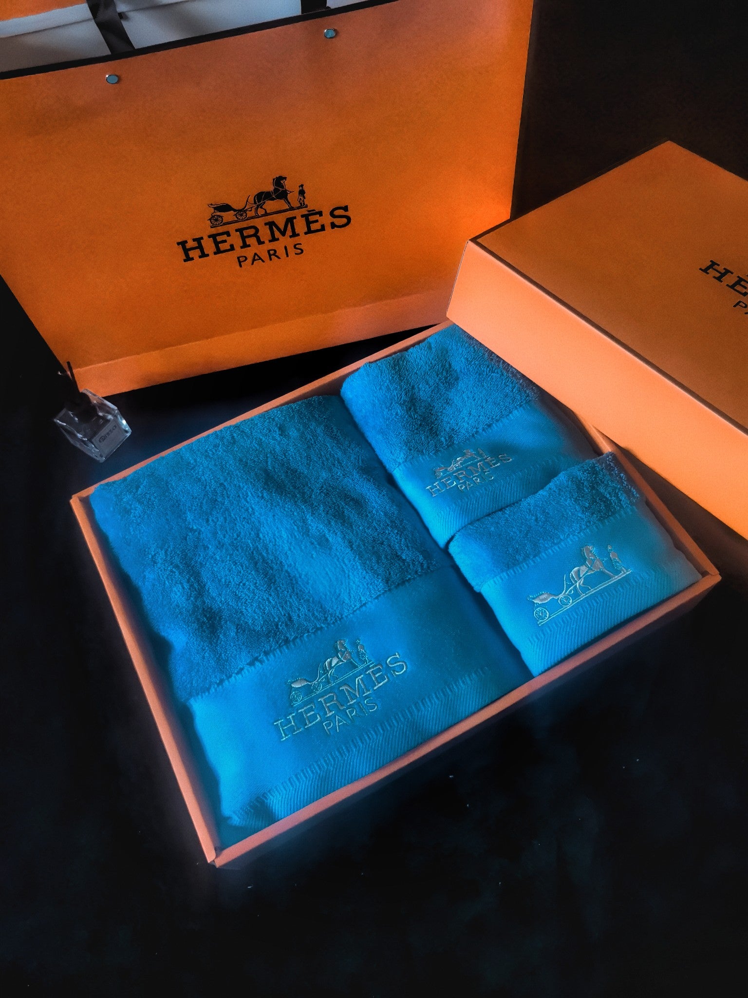 HERMES BATH TOWEL SET