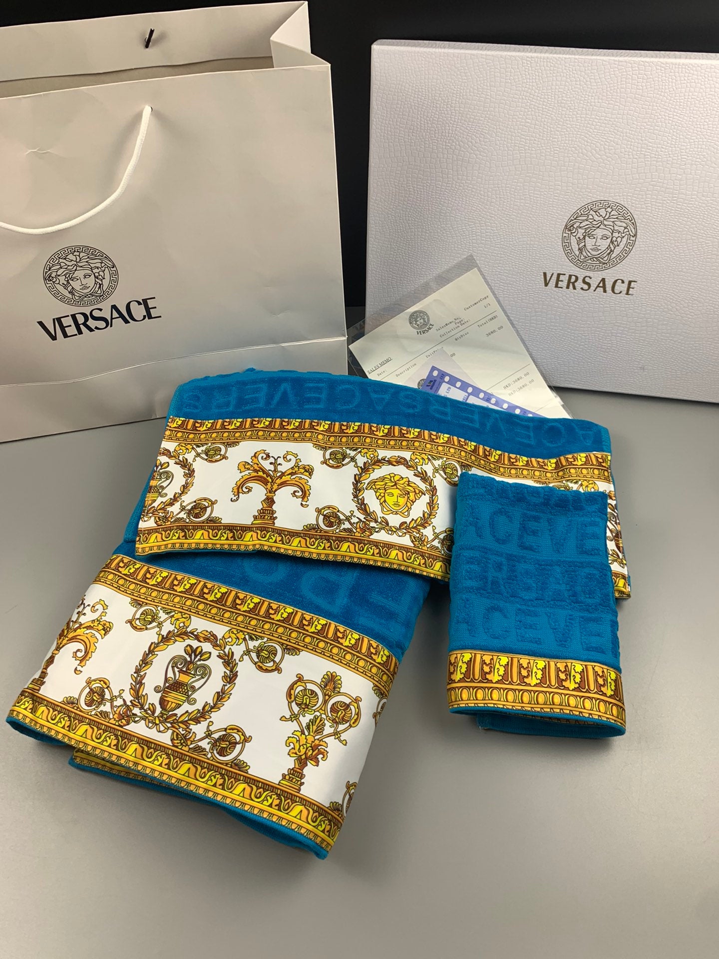 VERSACE BATH TOWEL SET