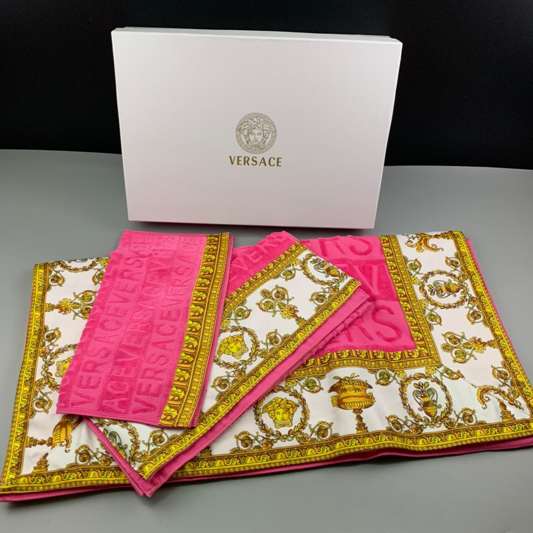 VERSACE BATH TOWEL SET