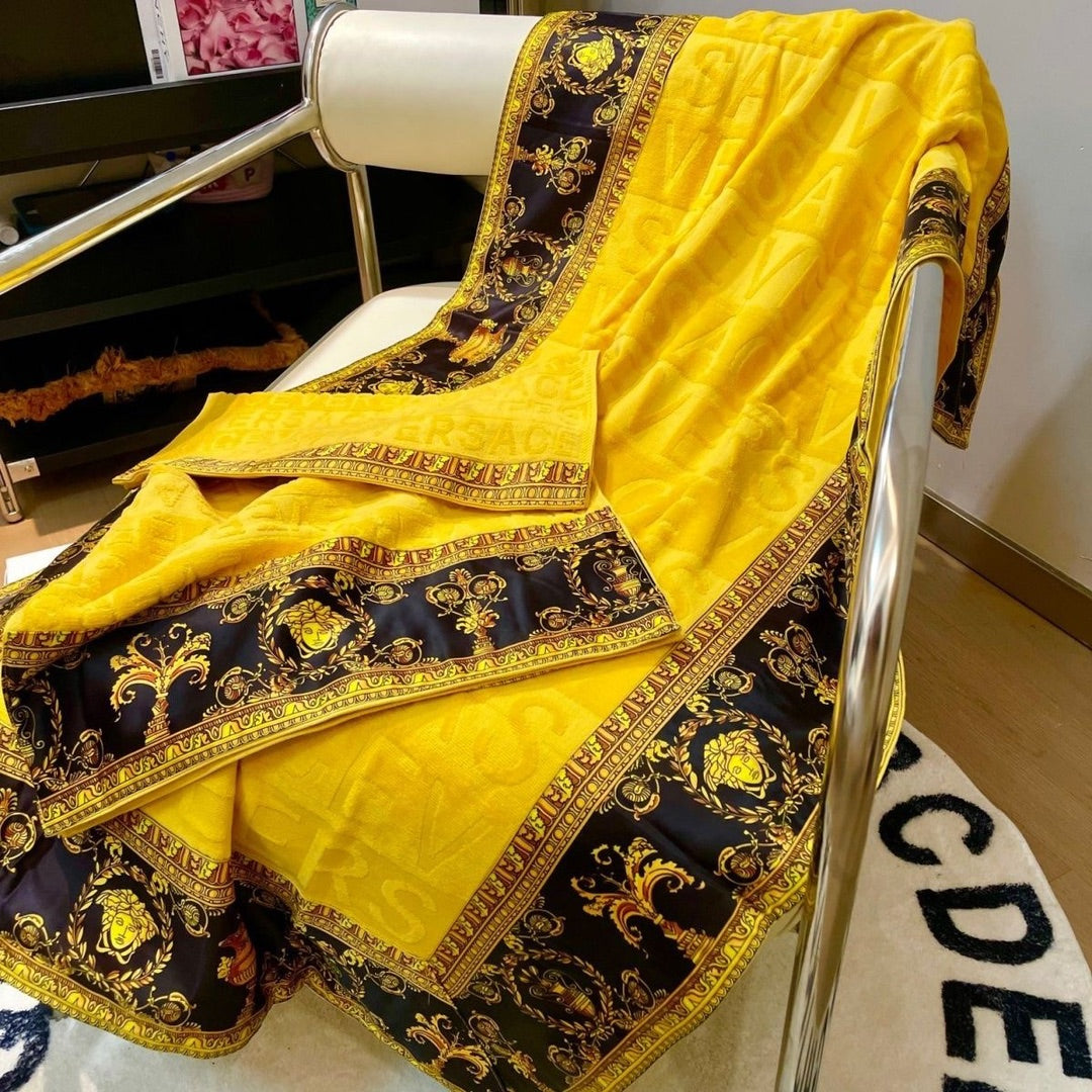 VERSACE BATH TOWEL SET