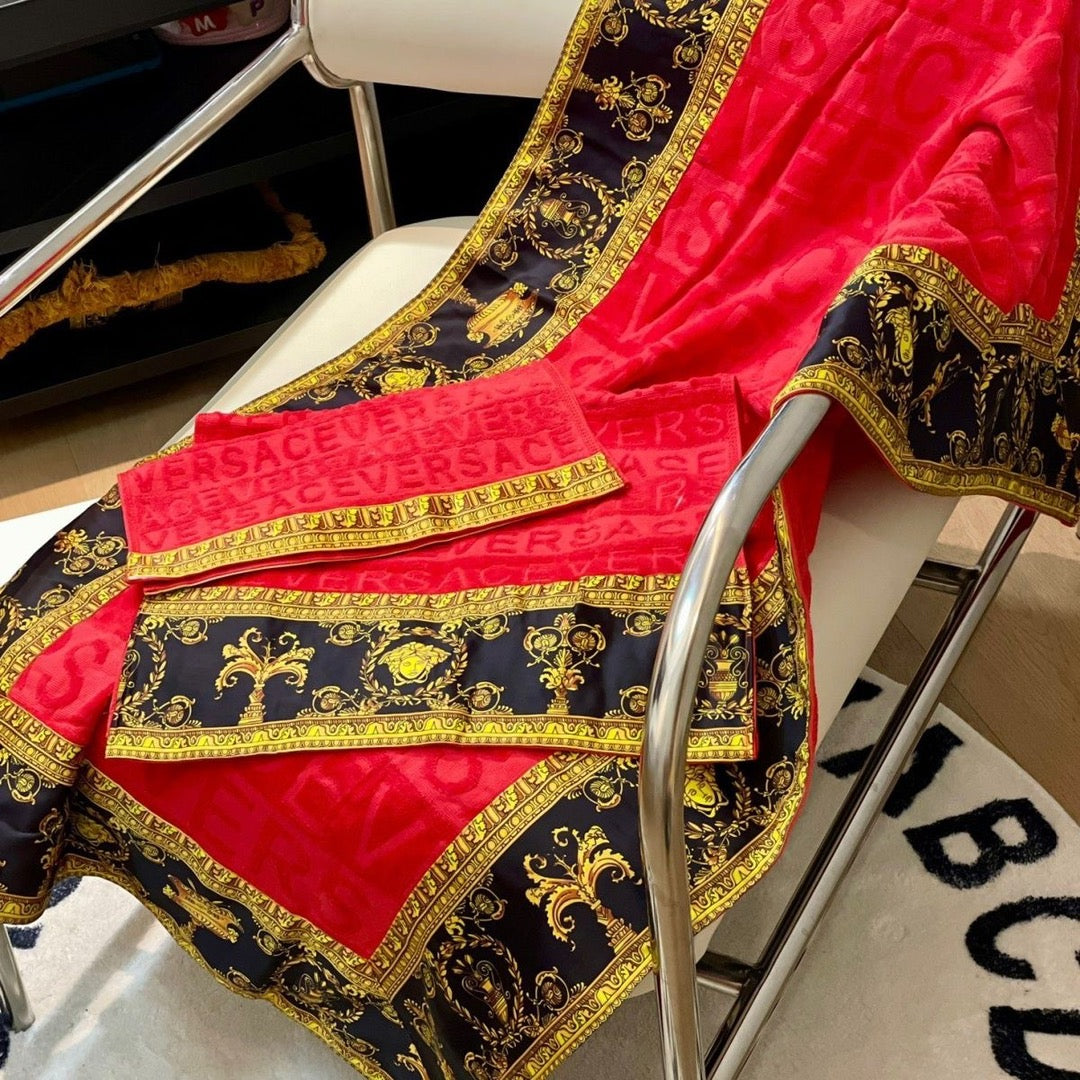 VERSACE BATH TOWEL SET