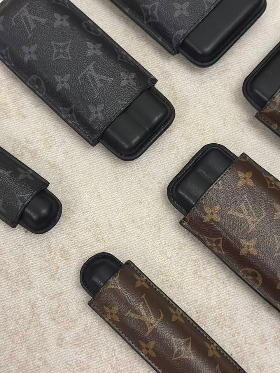 LV CIGAR CASE