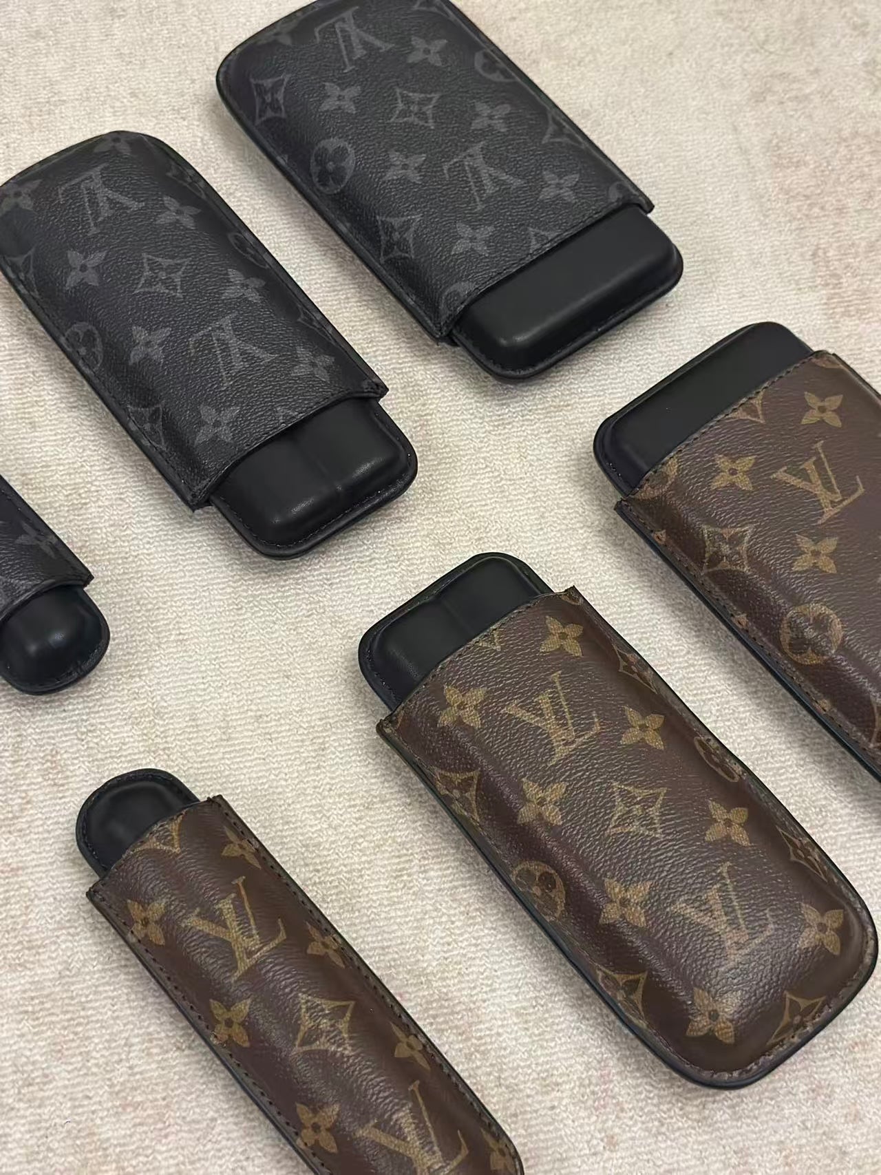 LV CIGAR CASE