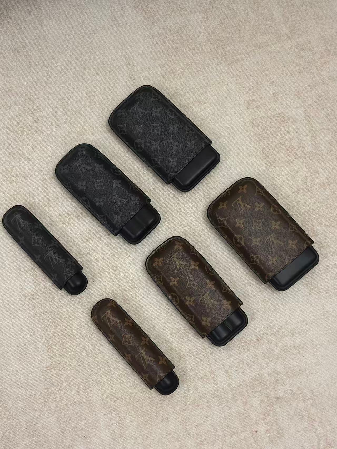 LV CIGAR CASE