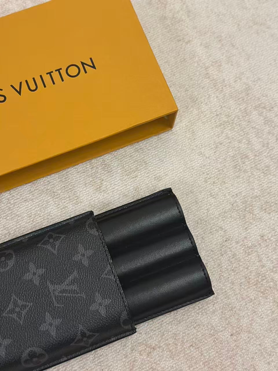 LV CIGAR CASE