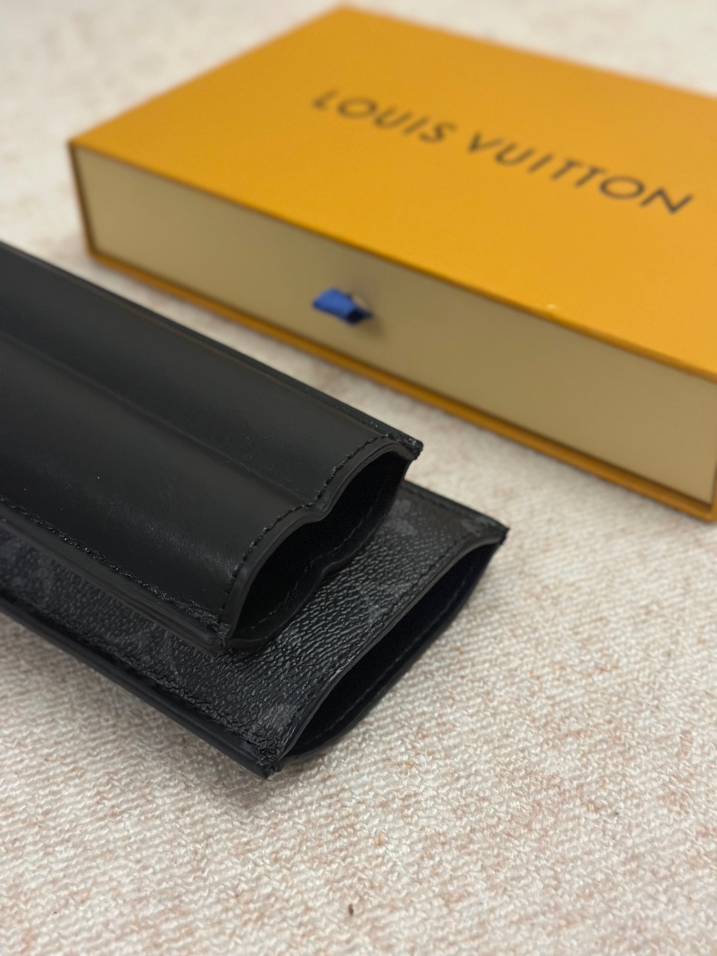LV CIGAR CASE