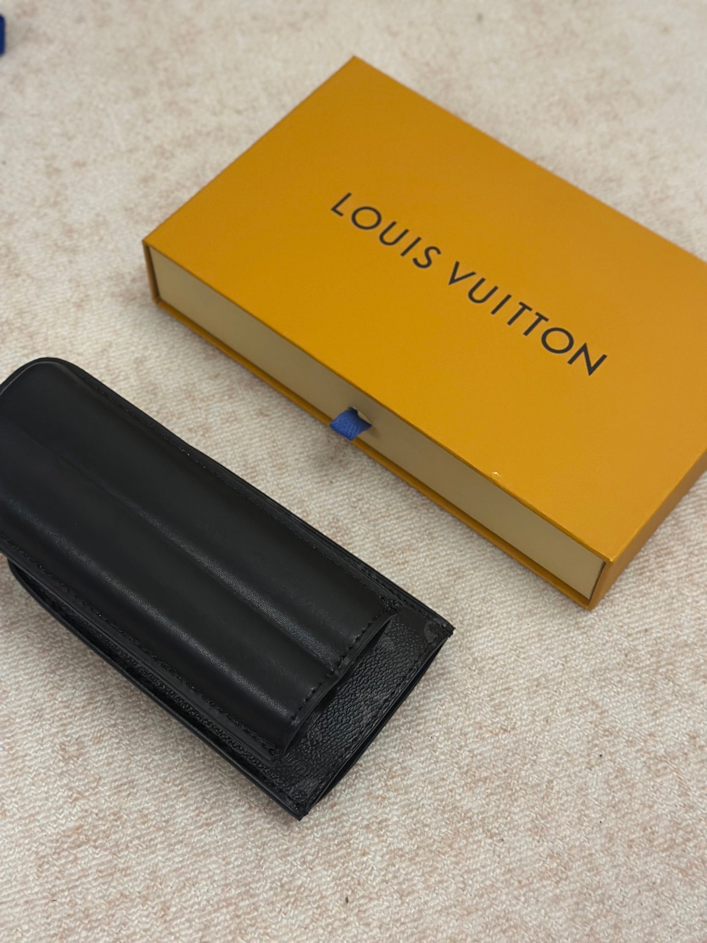 LV CIGAR CASE