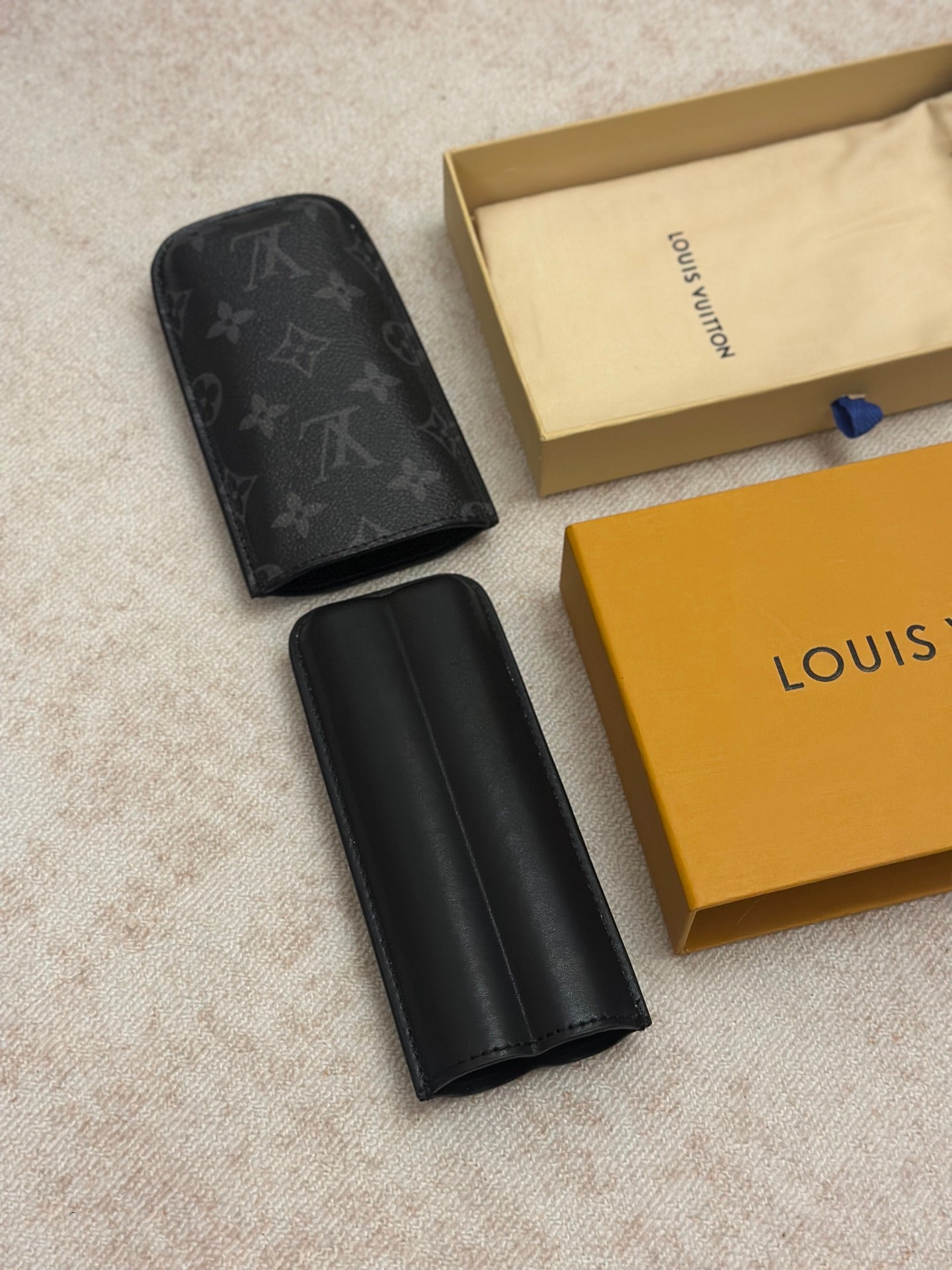 LV CIGAR CASE