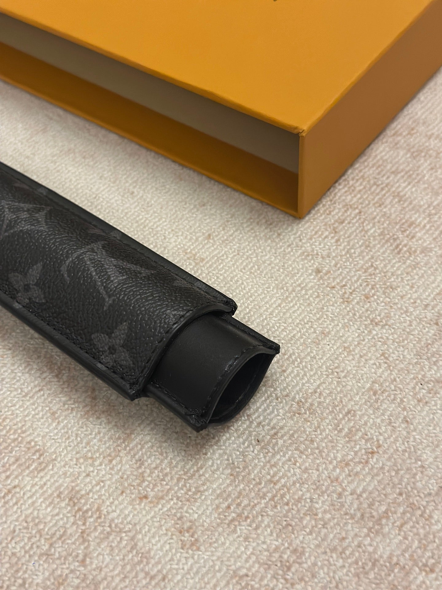 LV CIGAR CASE