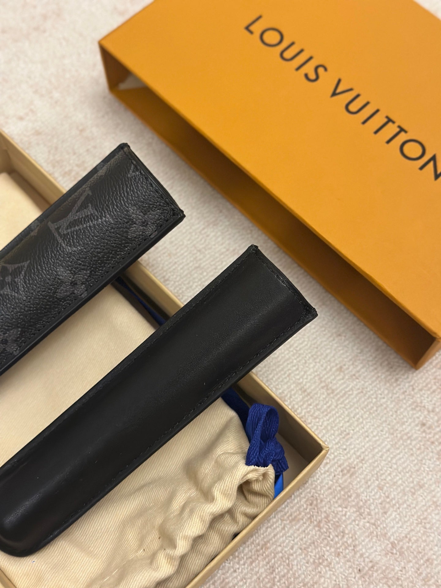 LV CIGAR CASE