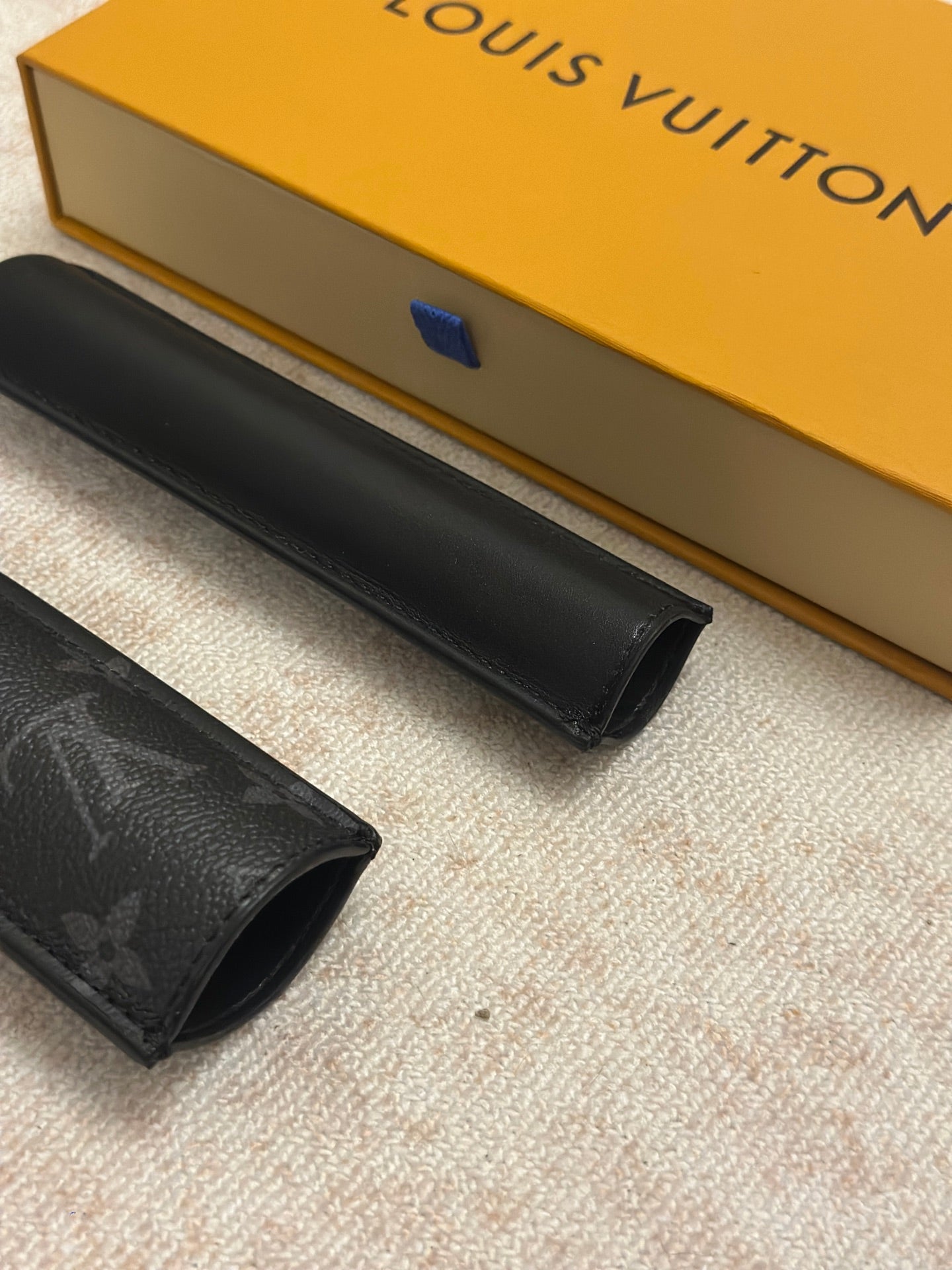 LV CIGAR CASE