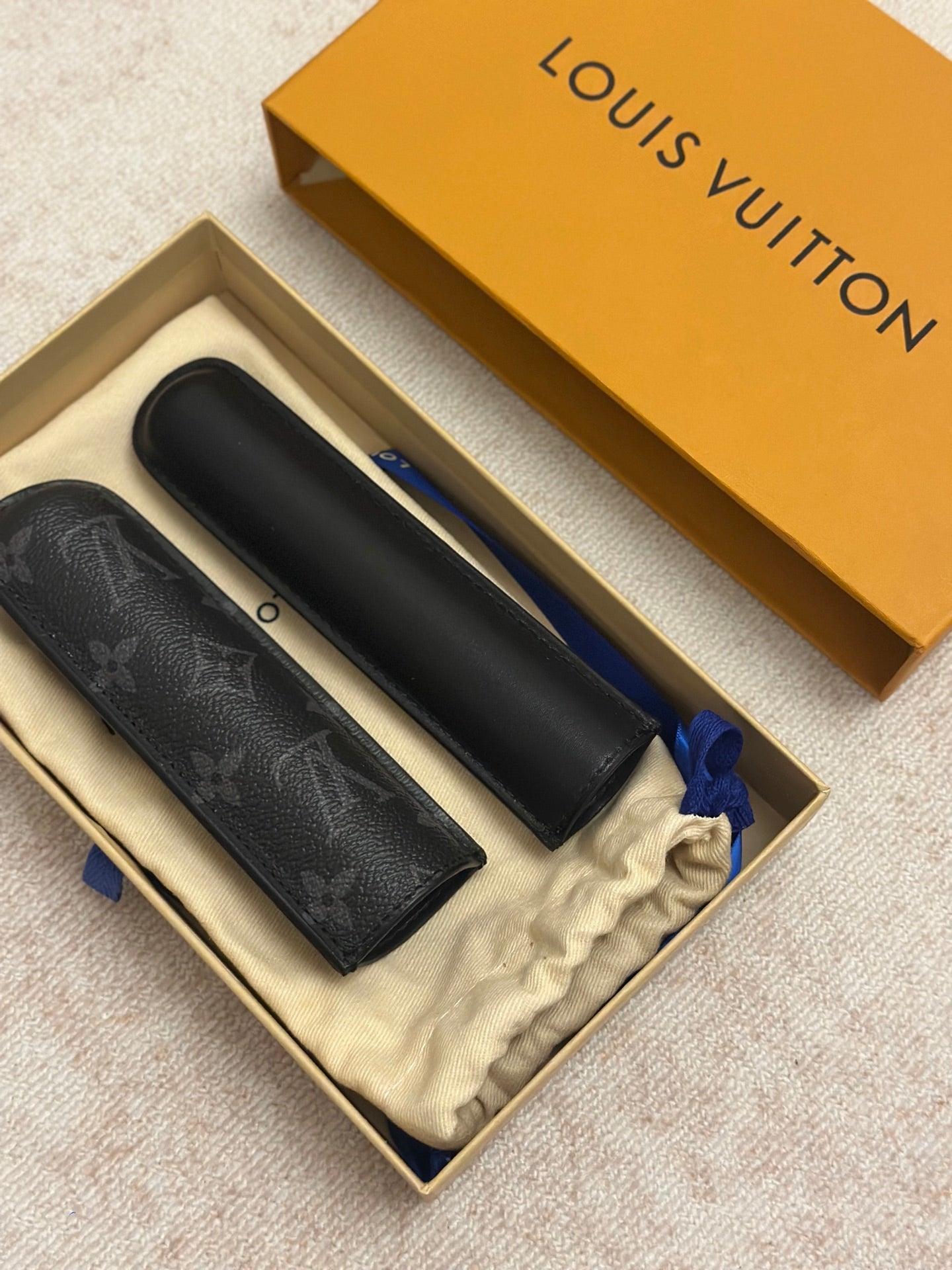 LV CIGAR CASE