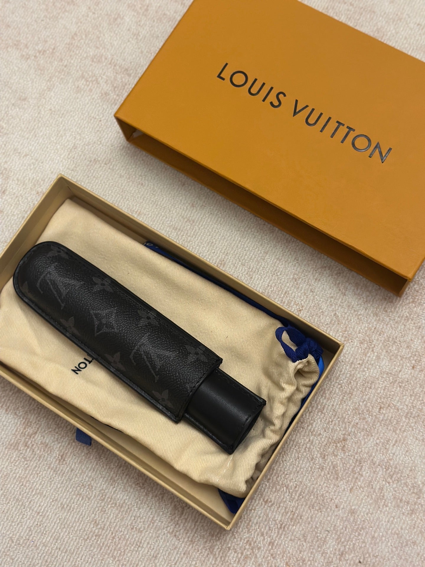 LV CIGAR CASE