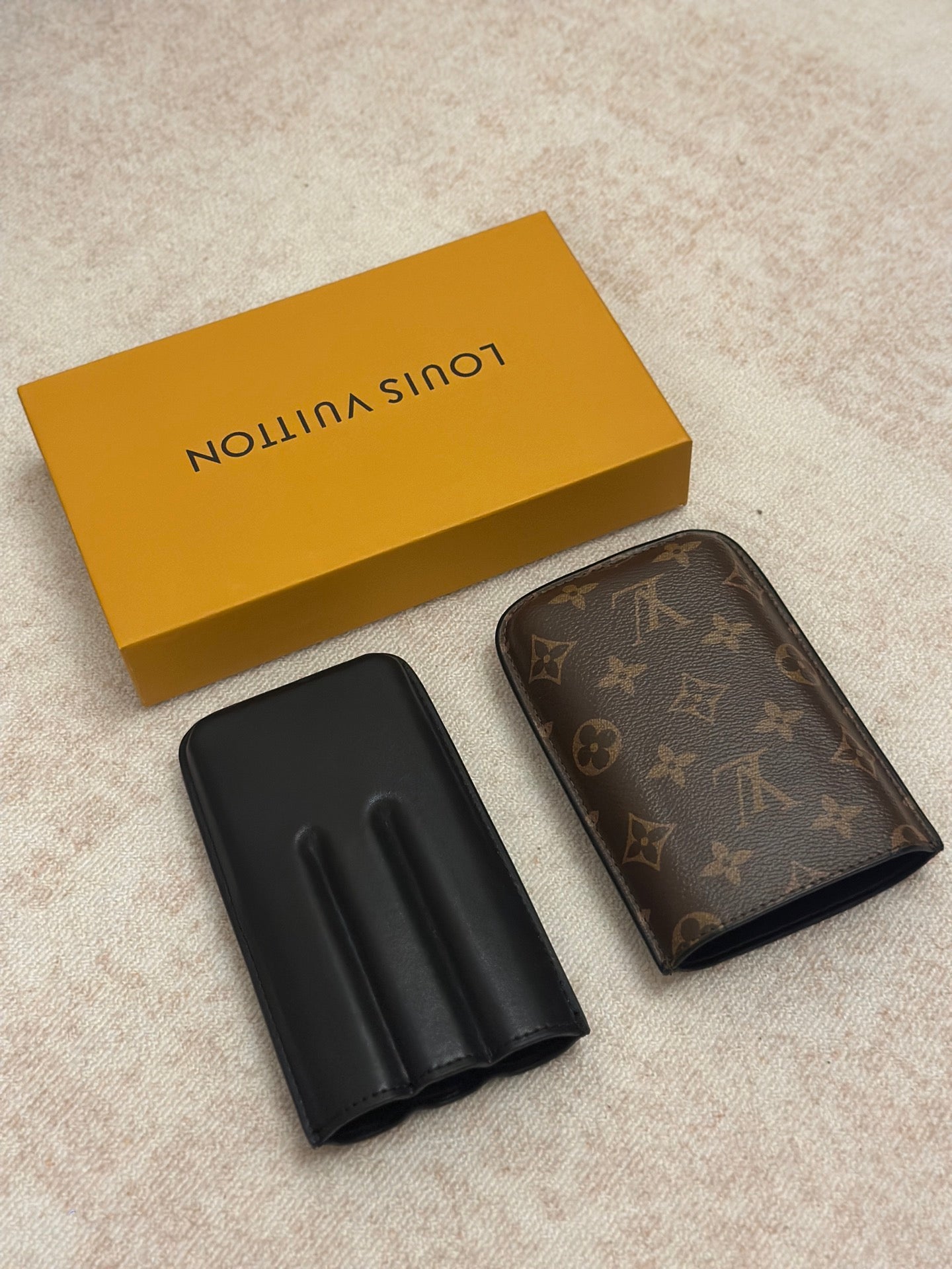 LV CIGAR CASE