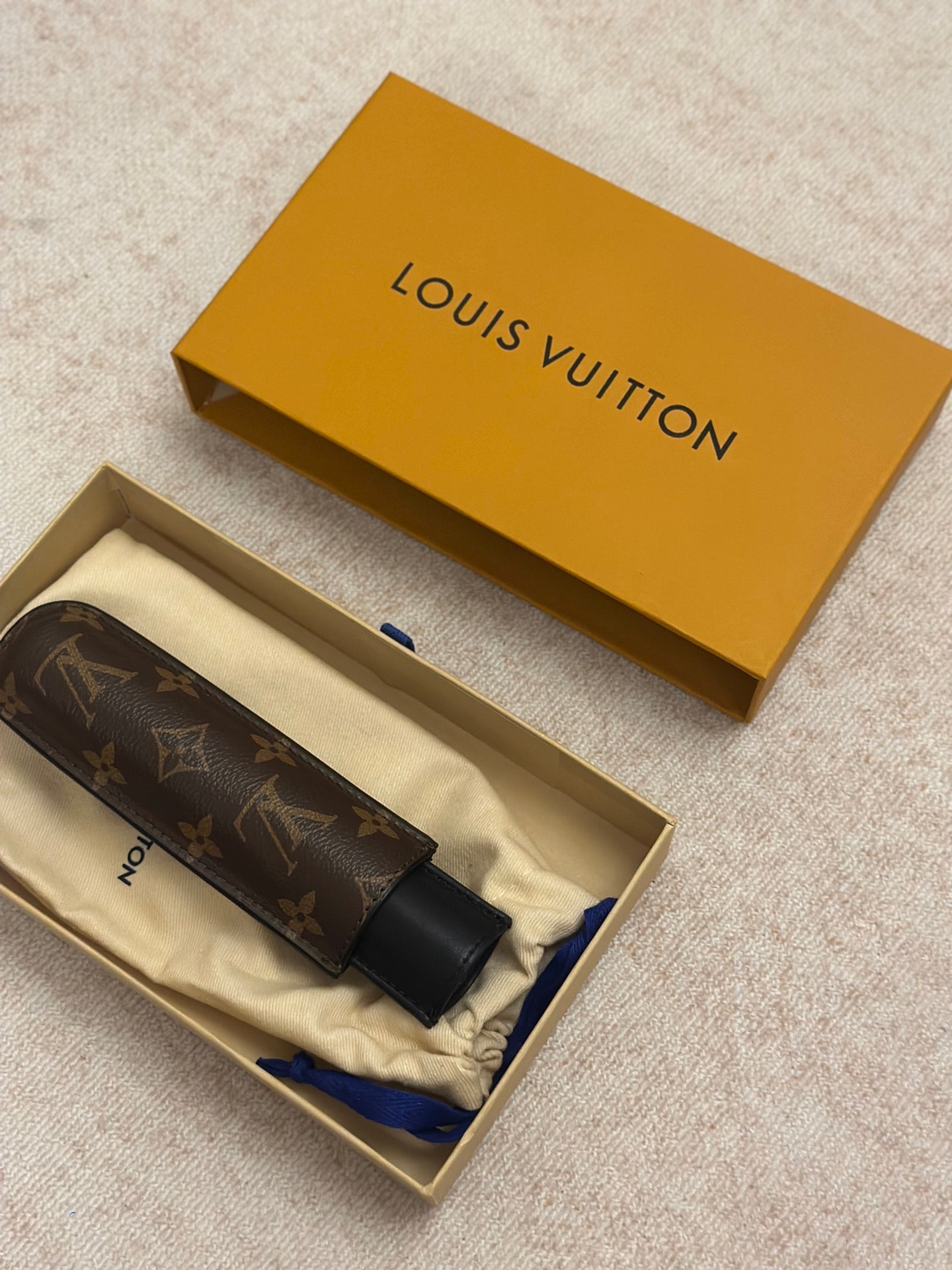 LV CIGAR CASE