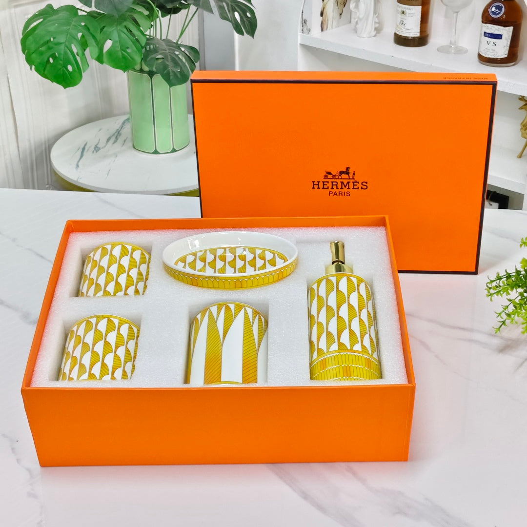 HERMES TOILETRIES SET 2.0