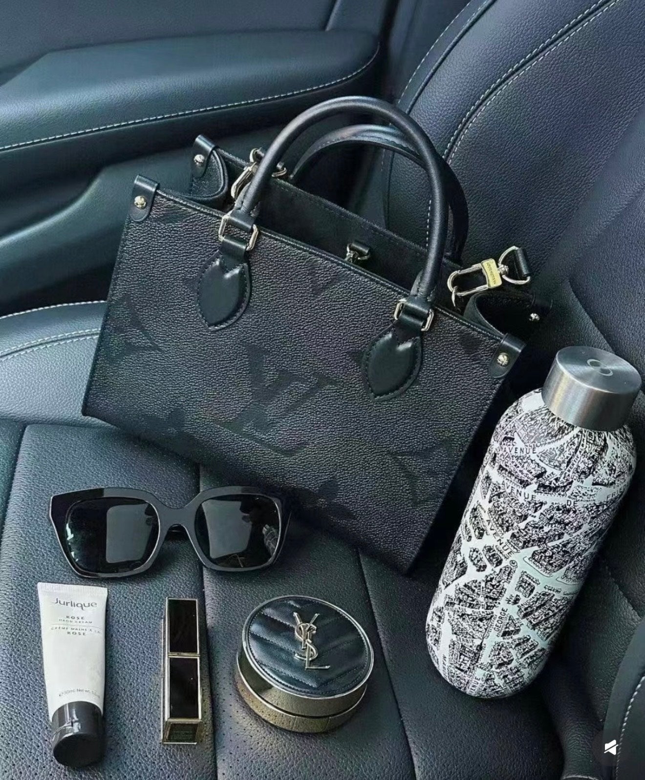 CHRISTIAN PLAN DE PARIS BOTTLE (BLACK)