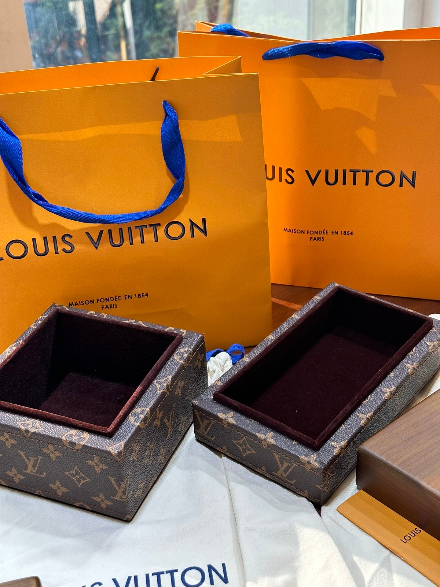 CUSTOM LV WOOD TISSUE BOX COVER