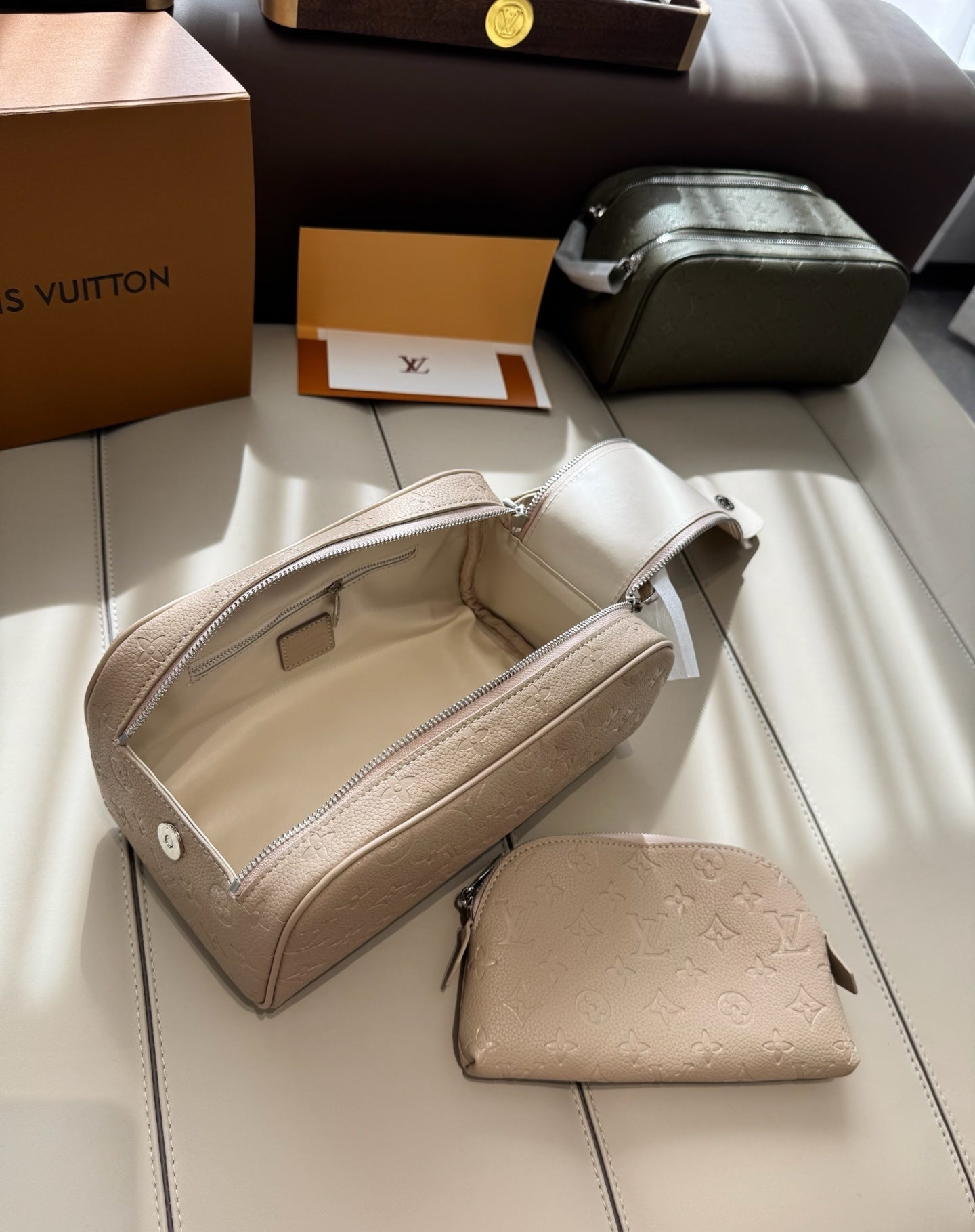 CUSTOM LV VANITY POUCH SET (SHADOW)