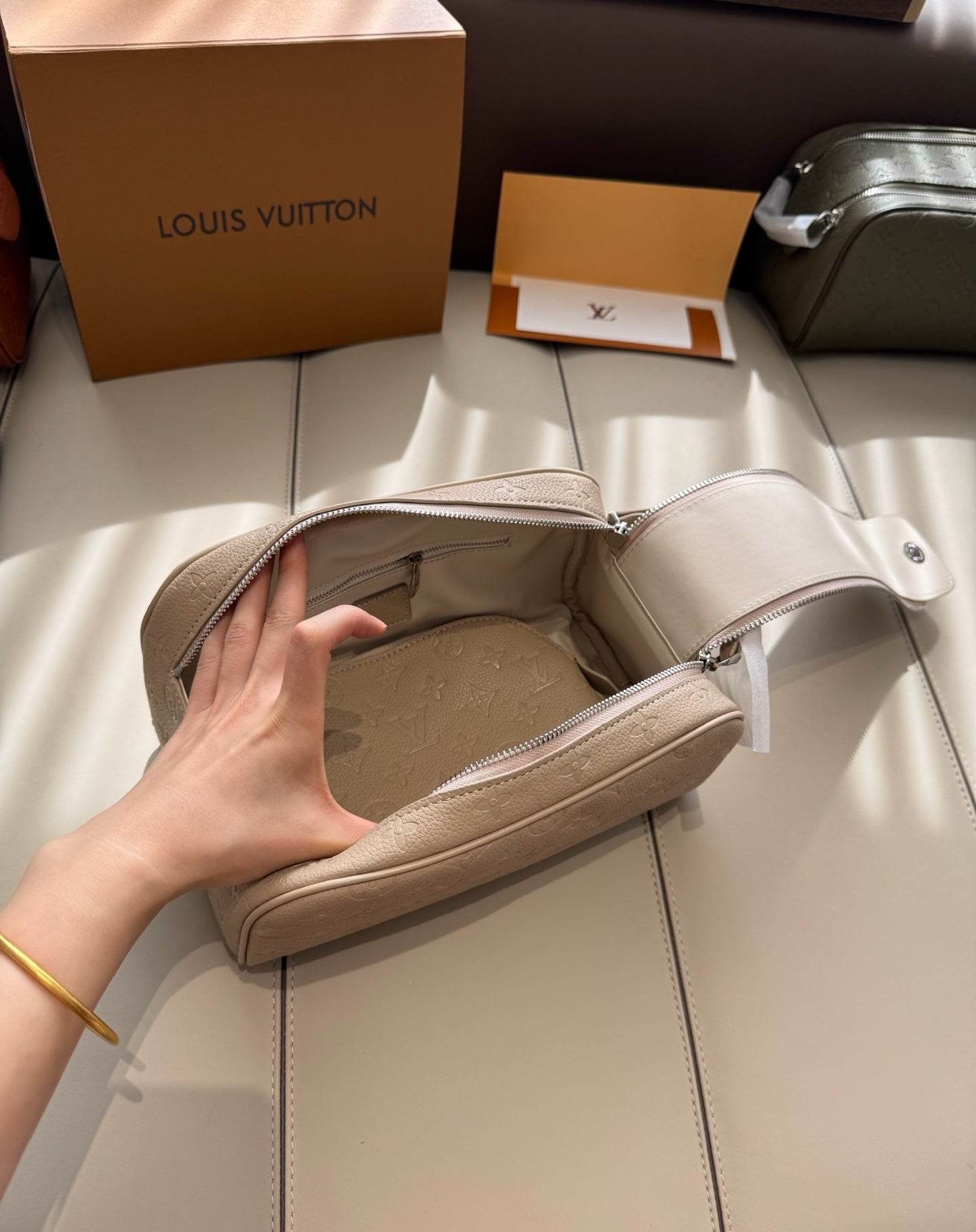 CUSTOM LV VANITY POUCH SET (SHADOW)