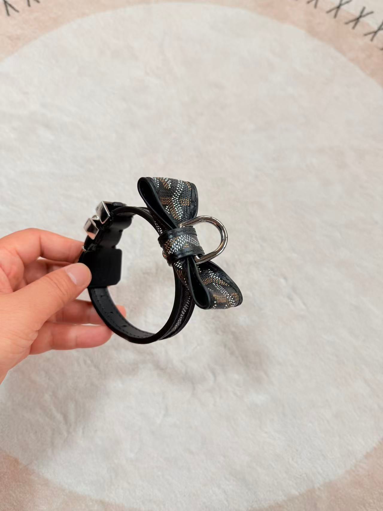 GOYARD DOG COLLAR AND LEASH (BOWTIE)