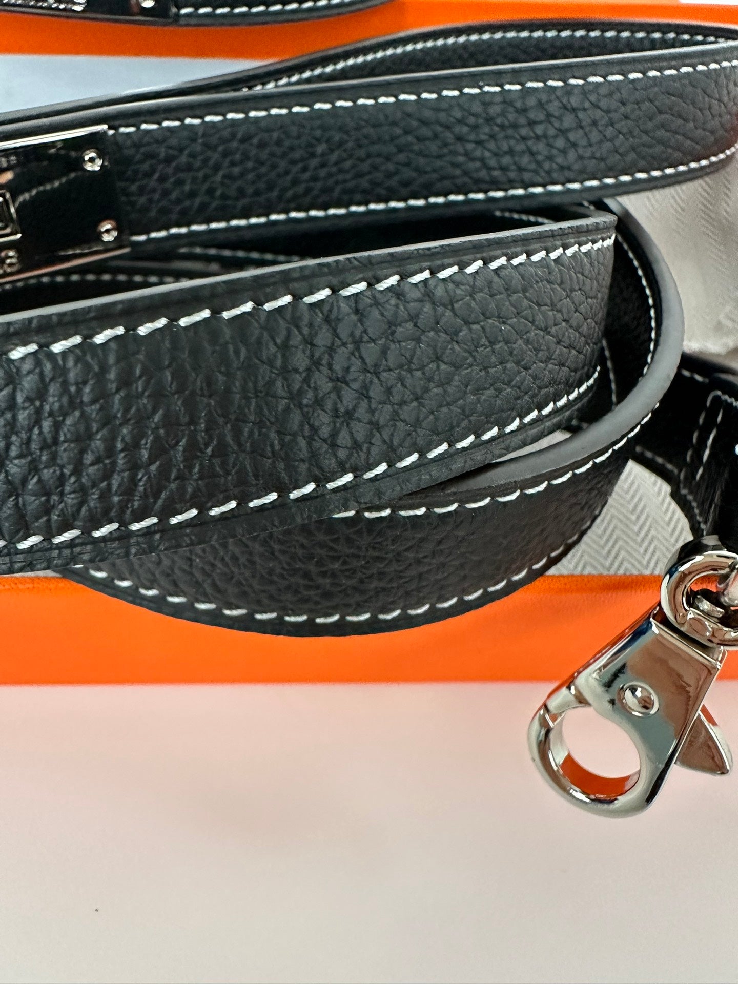 HERMES DOG COLLAR AND LEASH