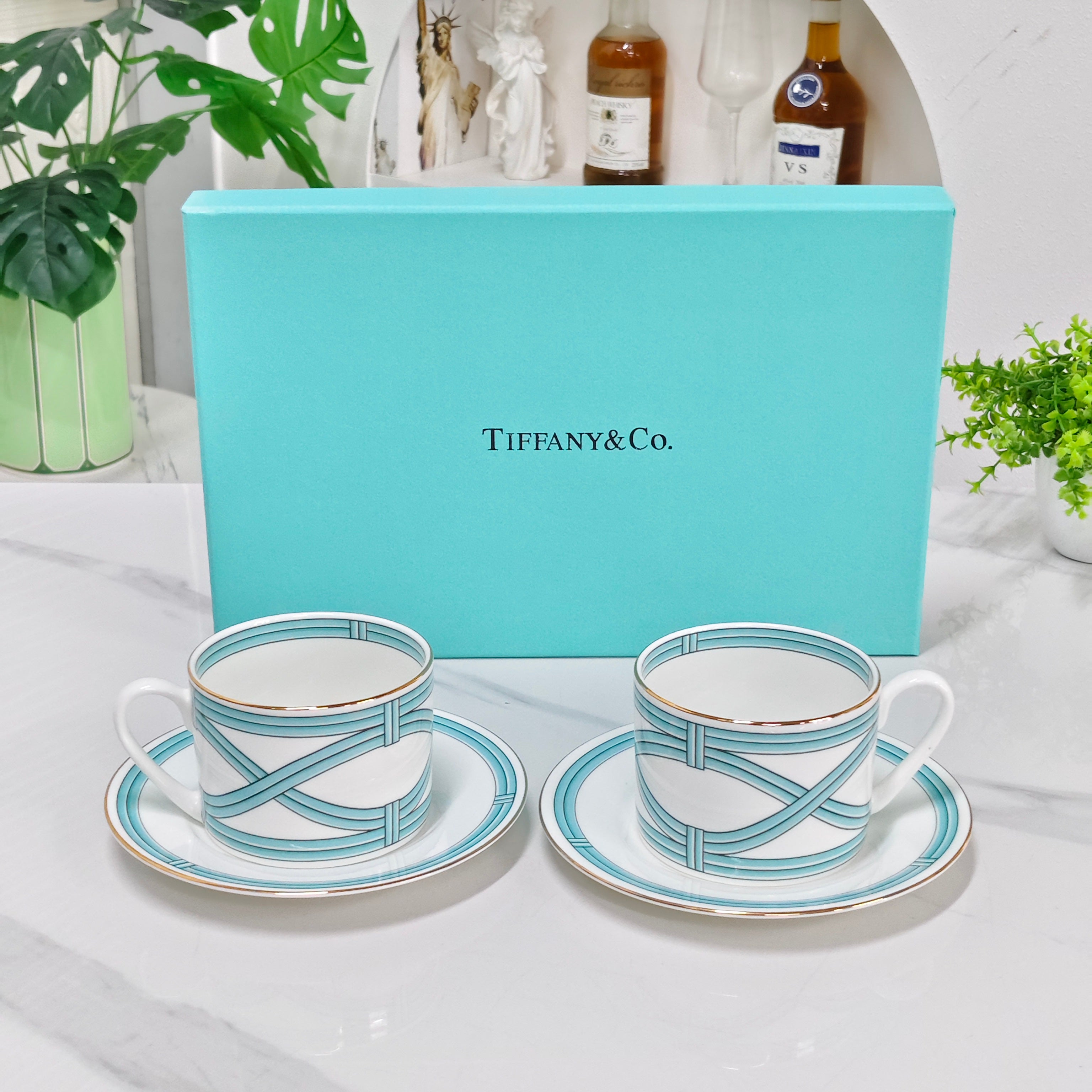 TIFFANY ENGLISH TEA CUP SET 2.0