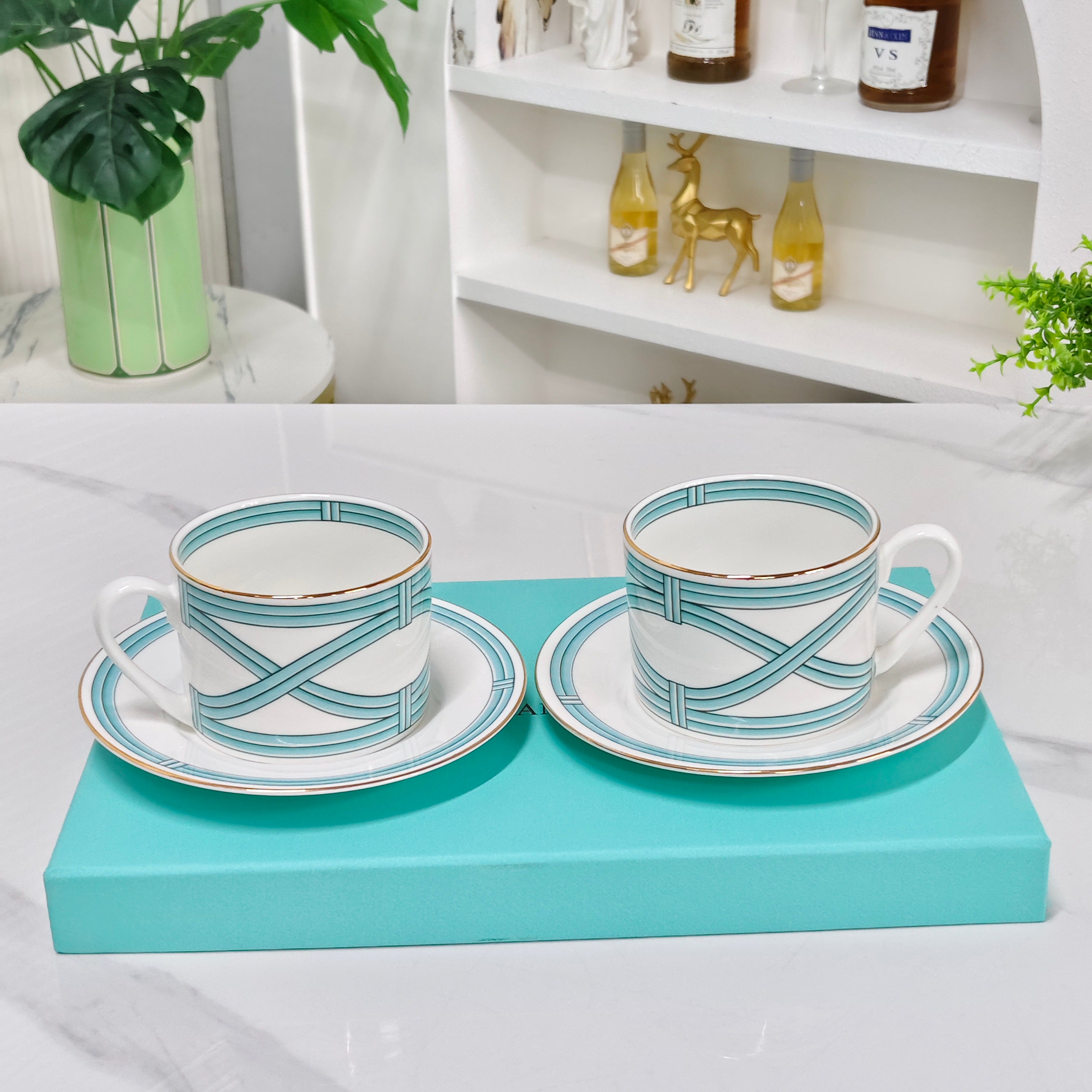TIFFANY ENGLISH TEA CUP SET 2.0