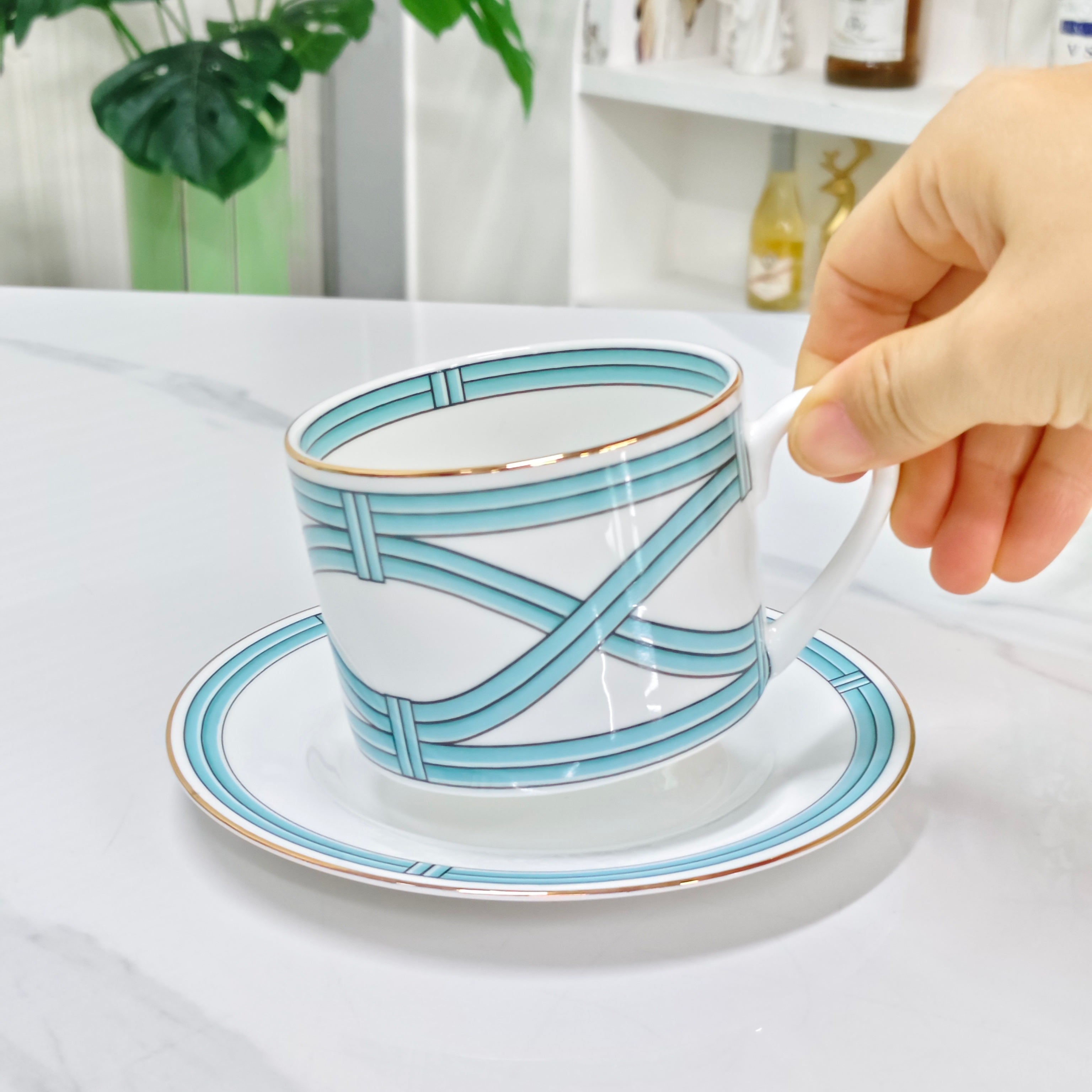 TIFFANY ENGLISH TEA CUP SET 2.0