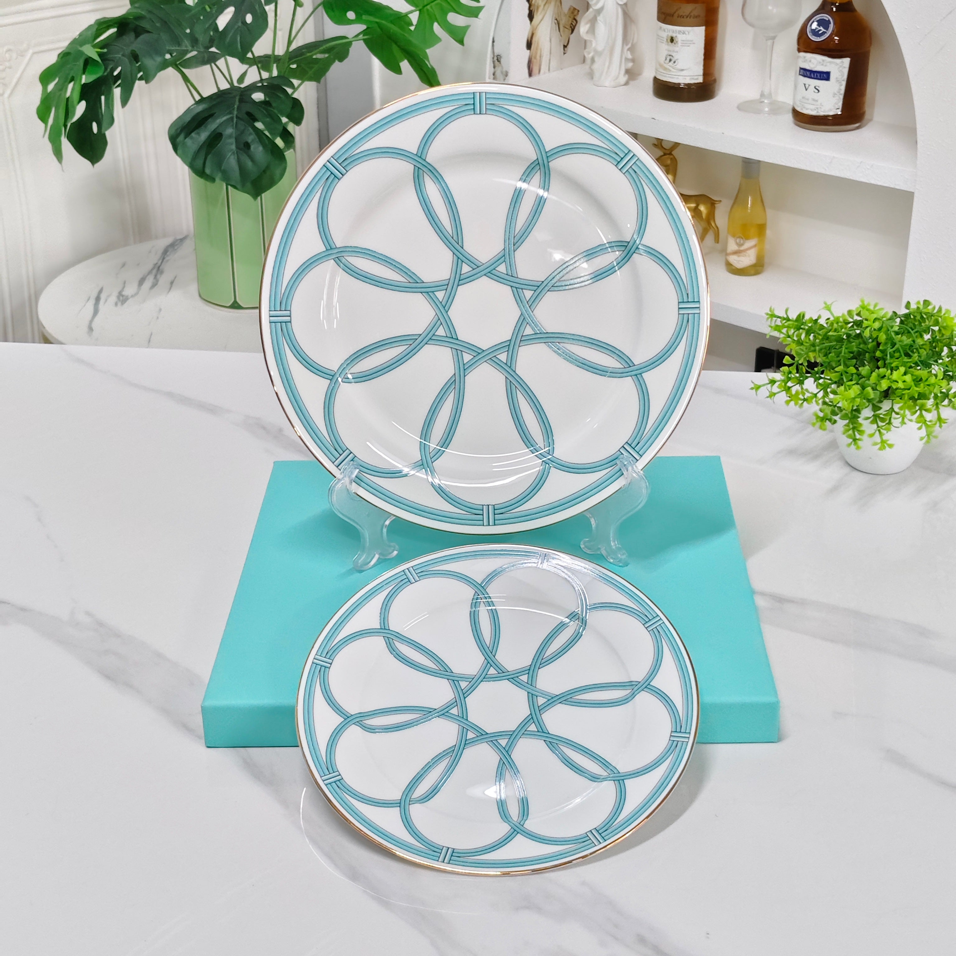 TIFFANY PLATES SET 2.0