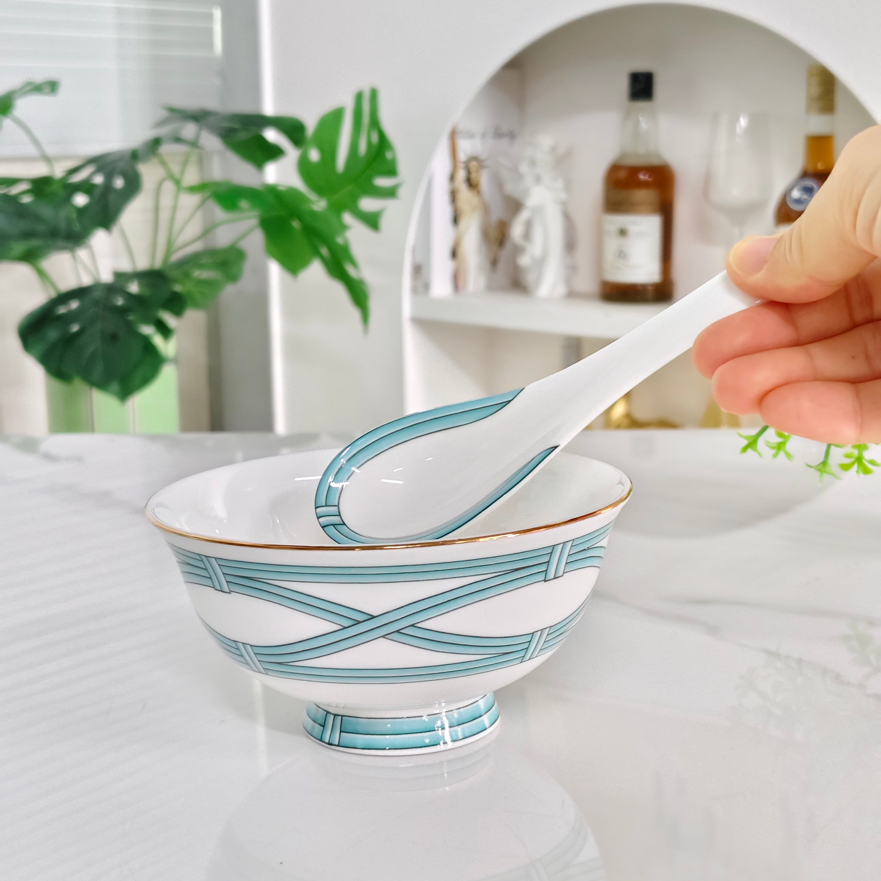 TIFFANY BOWL TABLEWARE SET