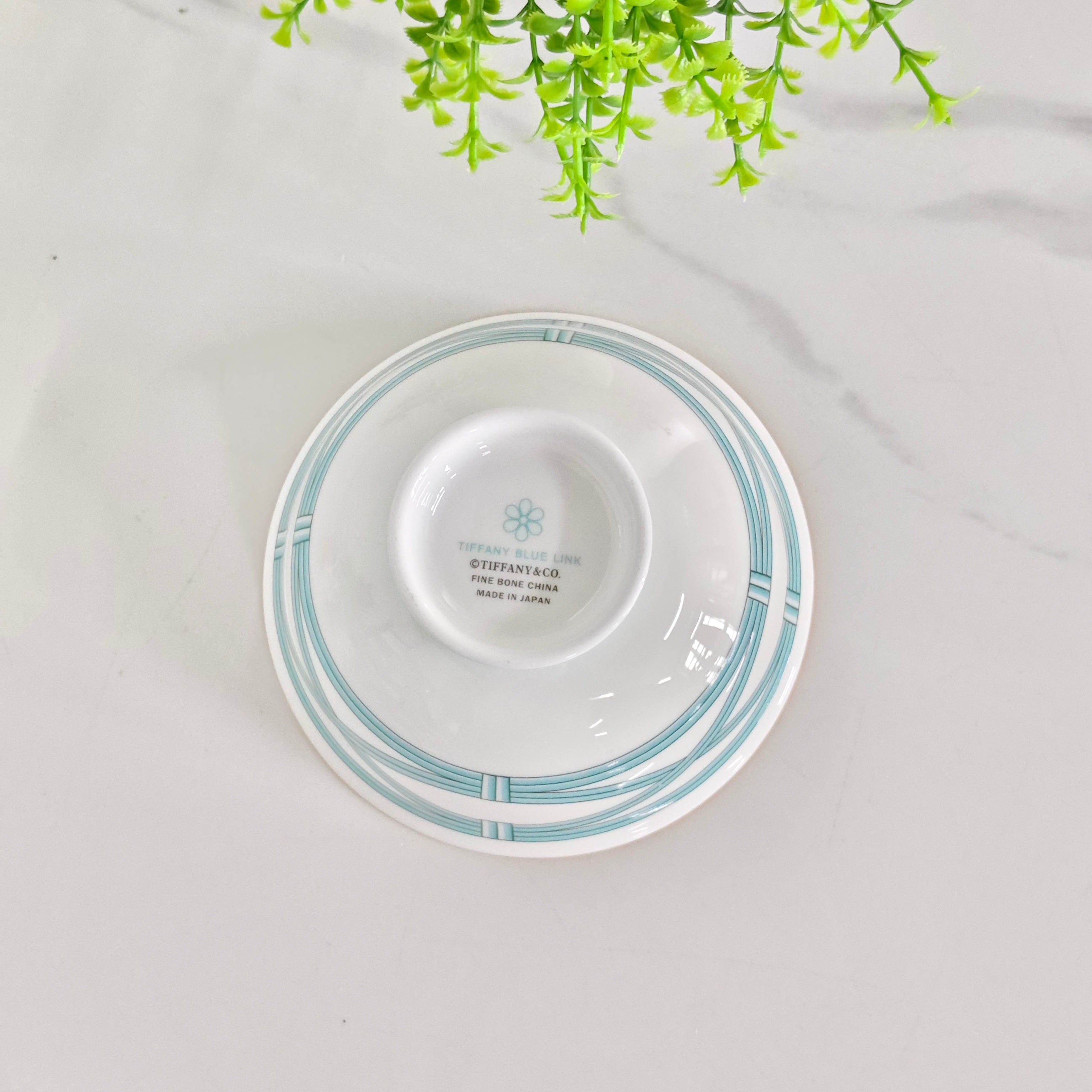 TIFFANY BOWL TABLEWARE SET