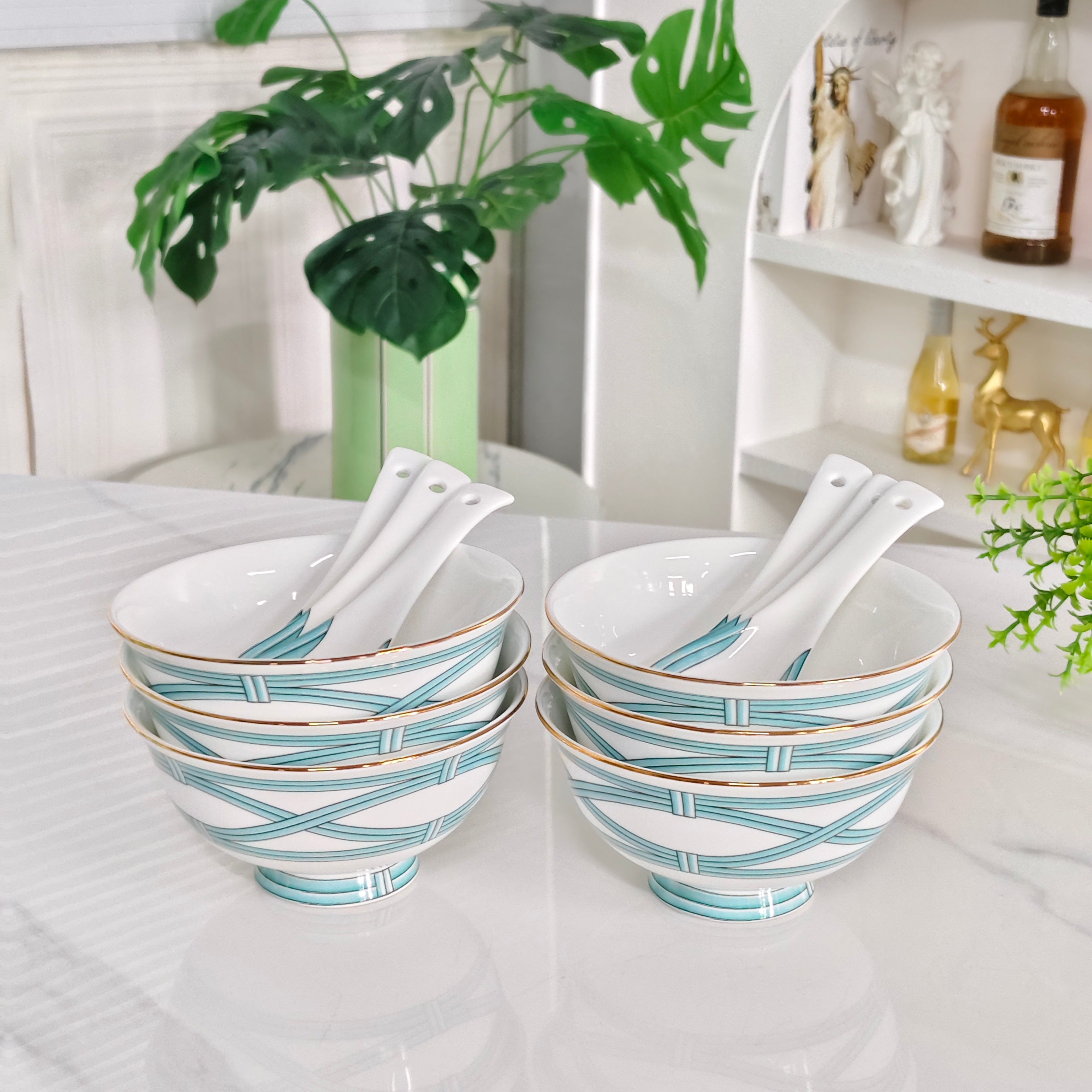TIFFANY BOWL TABLEWARE SET